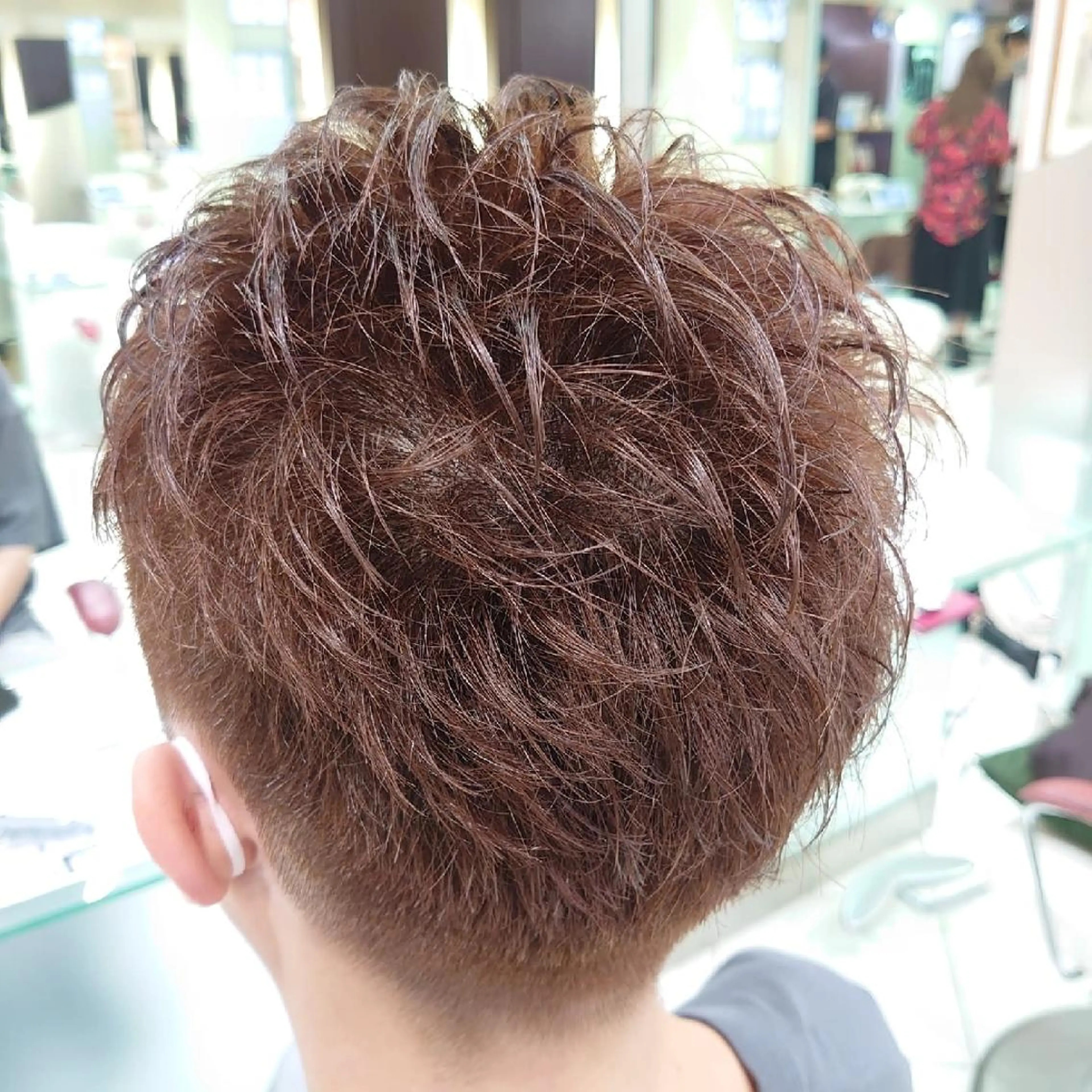 ショート カラー メンズ オールバック 刈り上げ ショートヘア 大卒美容師  一ノ瀬 凌のヘアスタイル