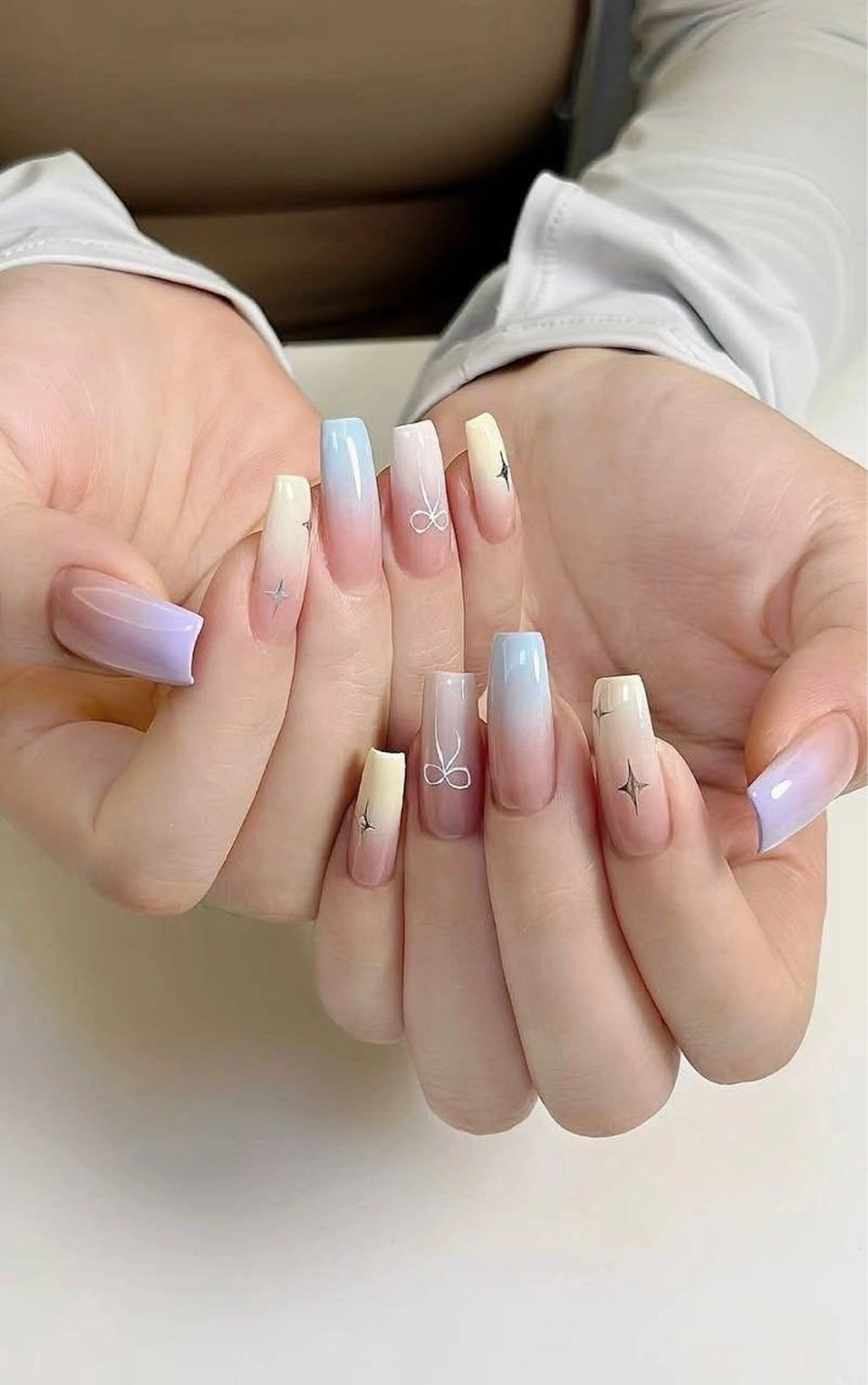 ネイル ハンドネイル T. Leeのネイルデザイン