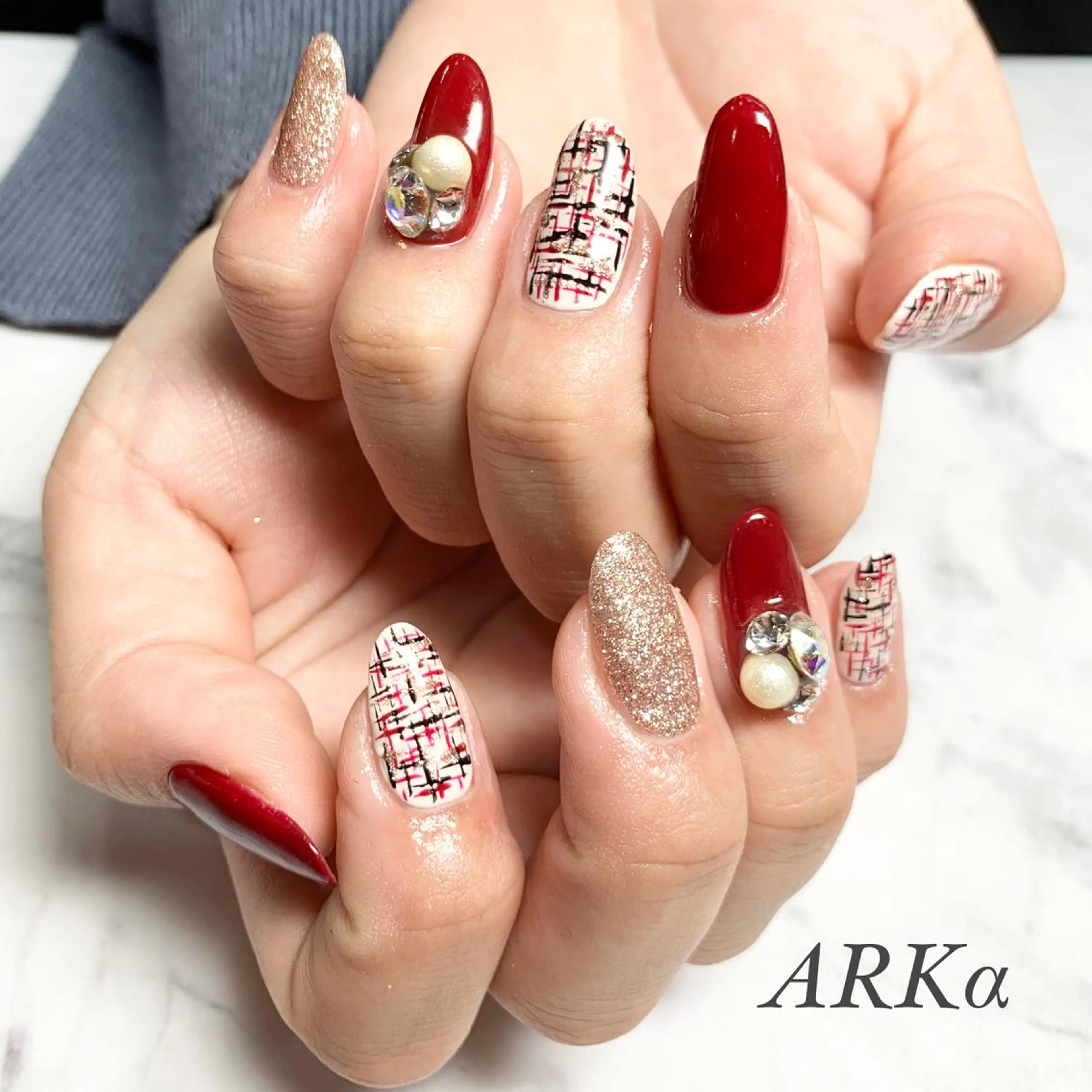 ネイル ストーンネイル ハンドネイル Nailsalon ARKαのネイルデザイン