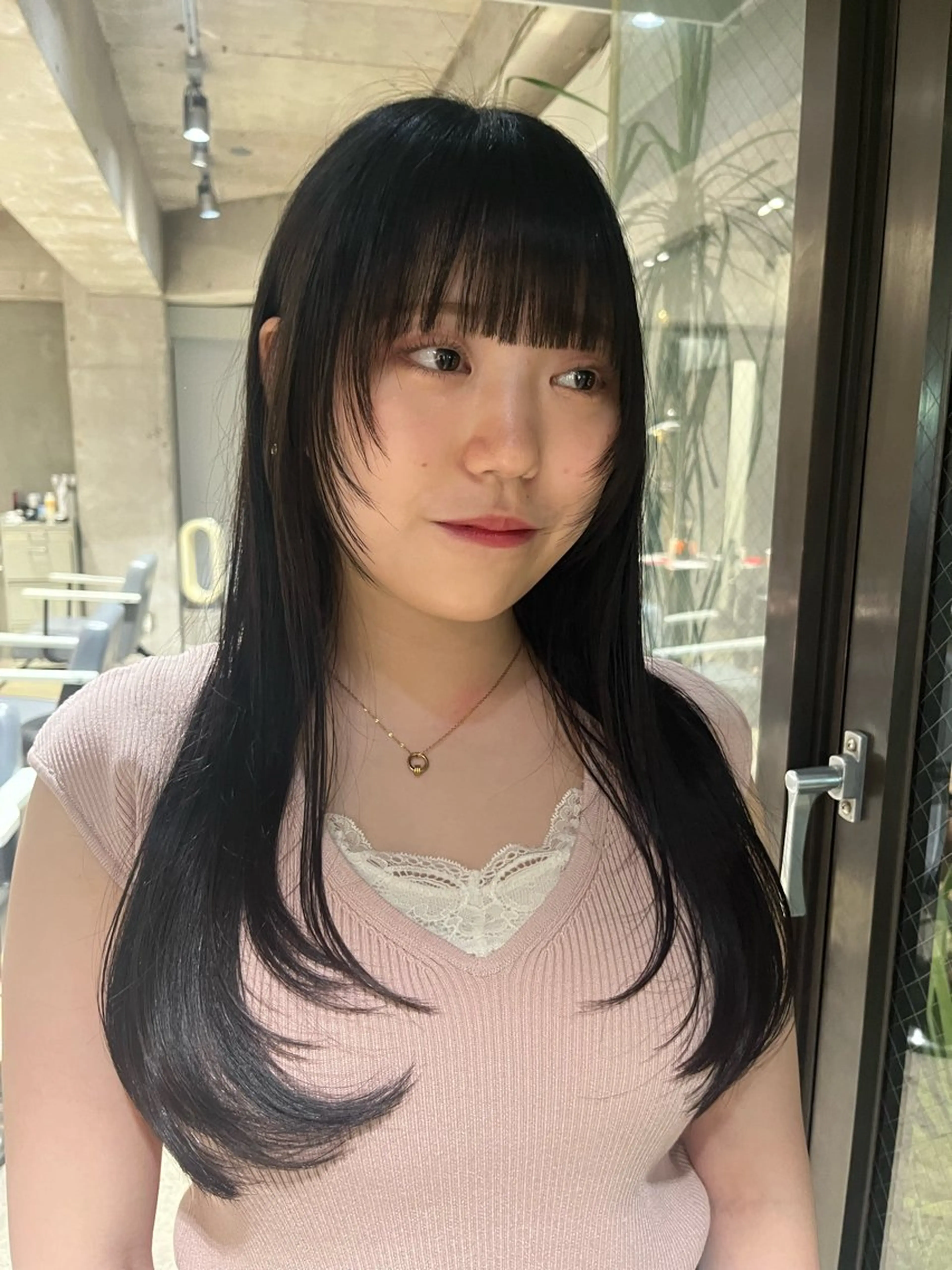 ロング 愛瑠奈 erunaのヘアスタイル