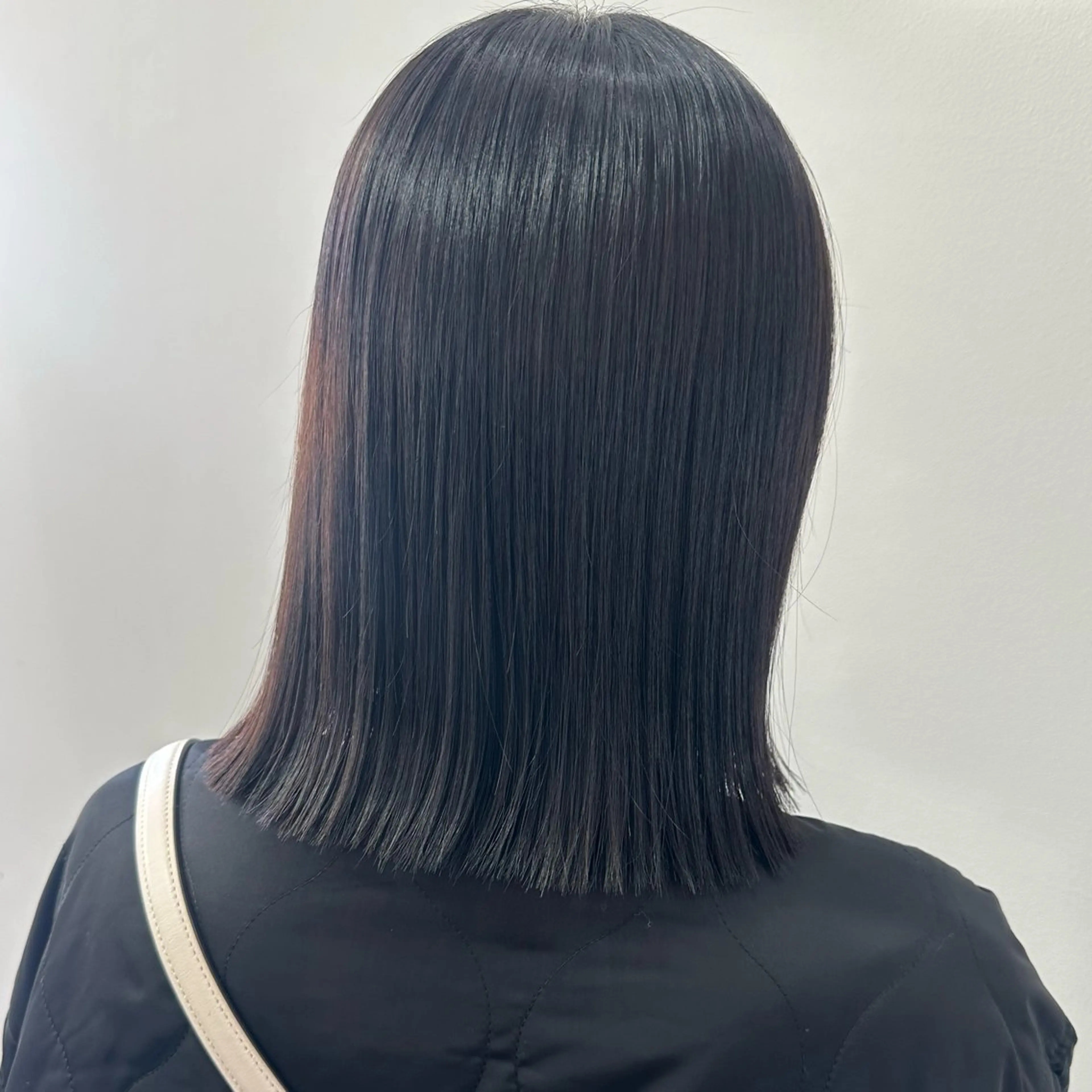 ミディアム カット recipe　黒木 彩那のヘアスタイル
