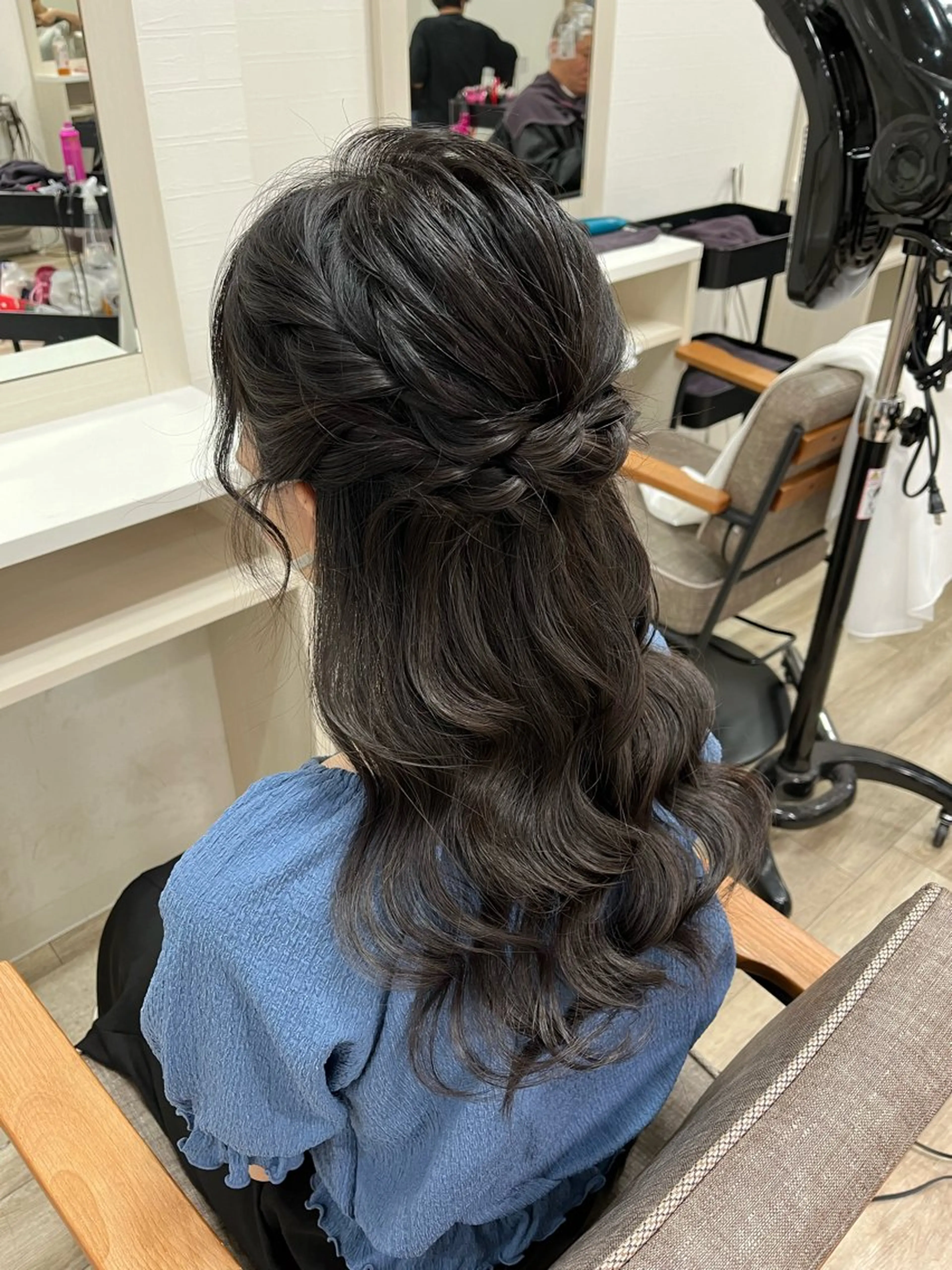 ロング カラー ヘアアレンジ ヘアセット hazuki🐈‍⬛ 透明感カラーのヘアスタイル