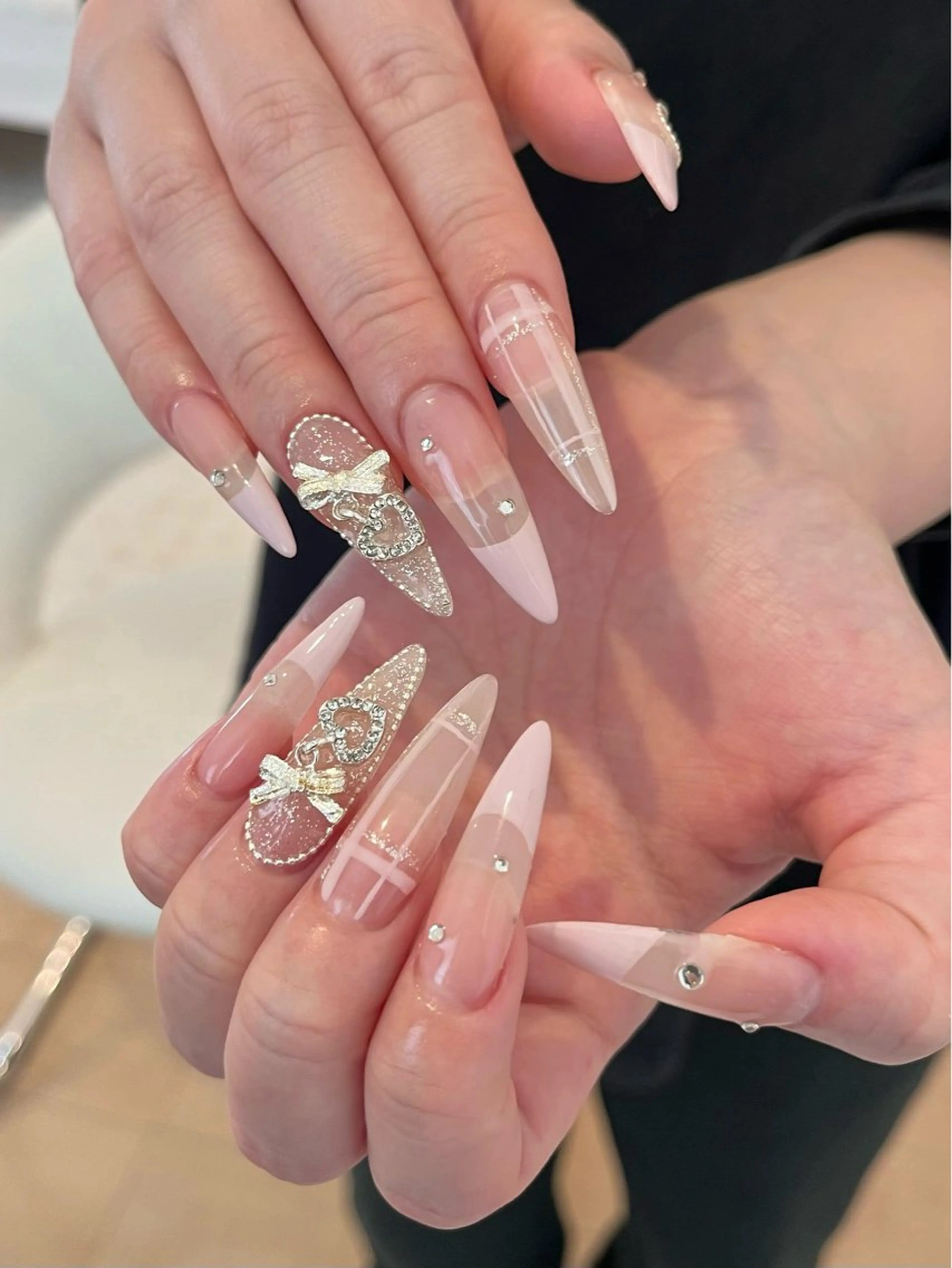 ネイル ハンドネイル 五十嵐 莉奈のネイルデザイン