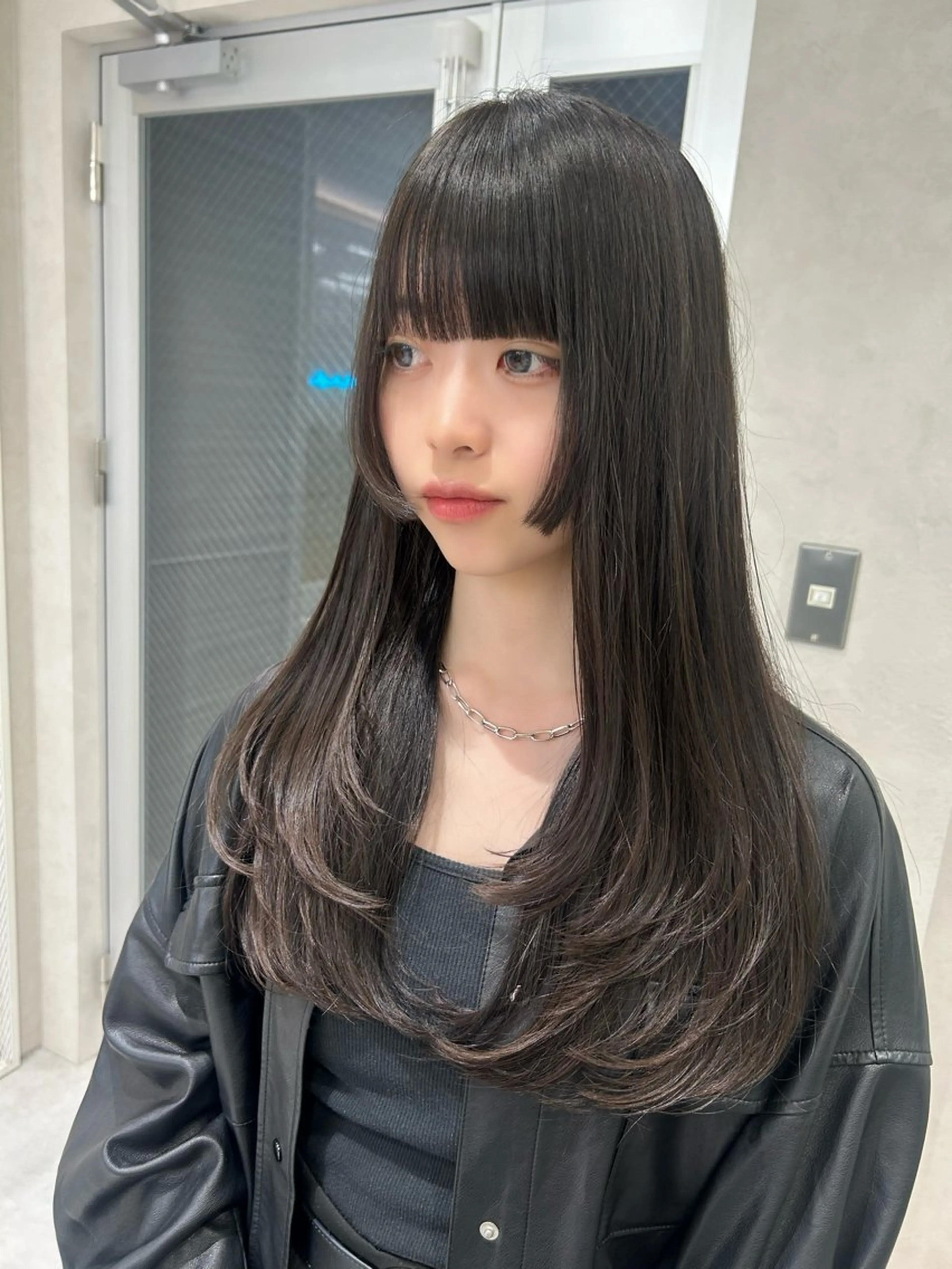 セミロング カラー ヘアアレンジ 姫カット レイヤーカット カット ヘアカラー トリートメント fumika🎀 韓国ヘア×ベージュのヘアスタイル