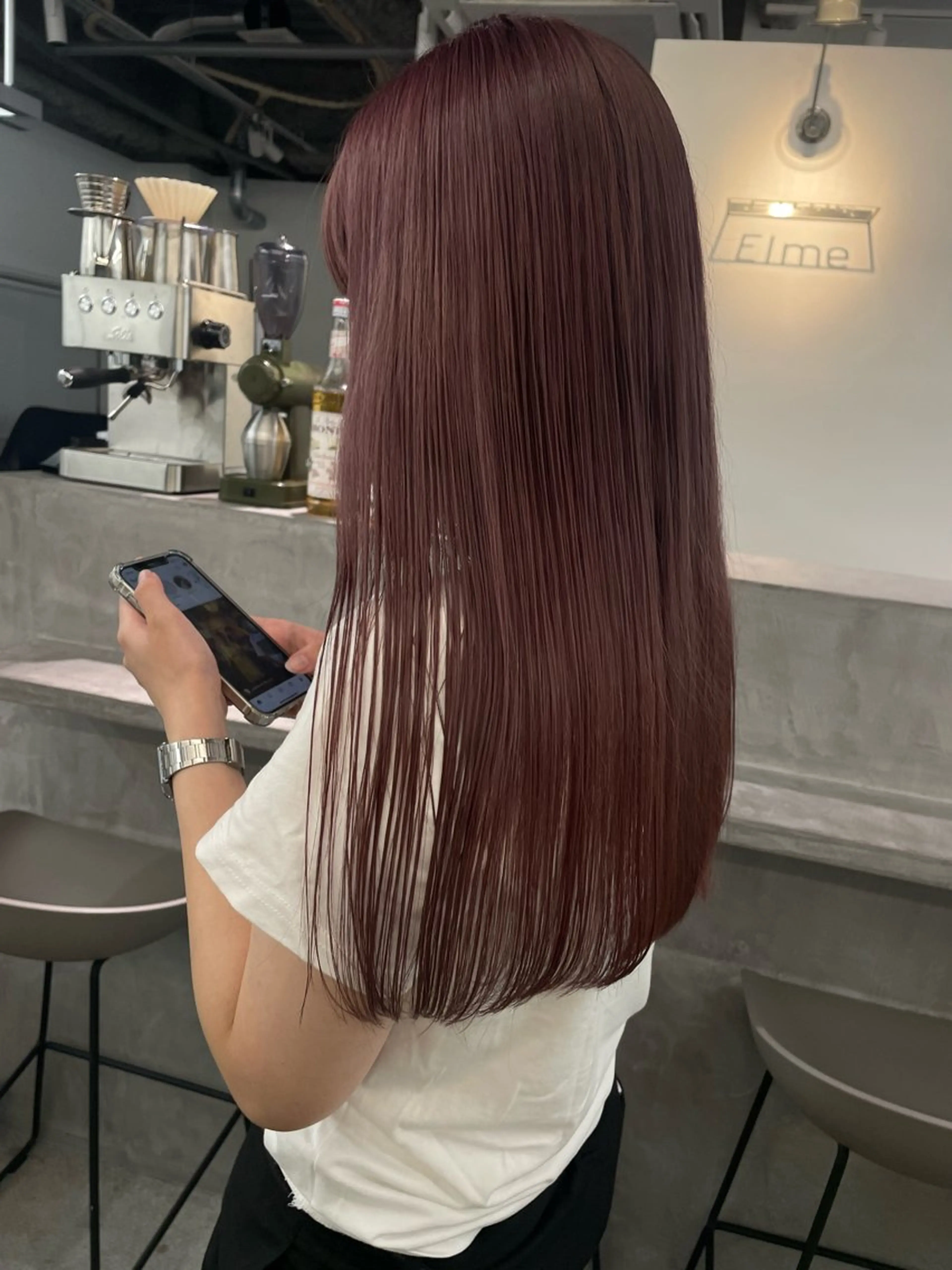 ロング カラー ベージュカラー ピンクカラー ピンクベージュ レイヤーパーマ、ボブ 小須田ゆあのヘアスタイル