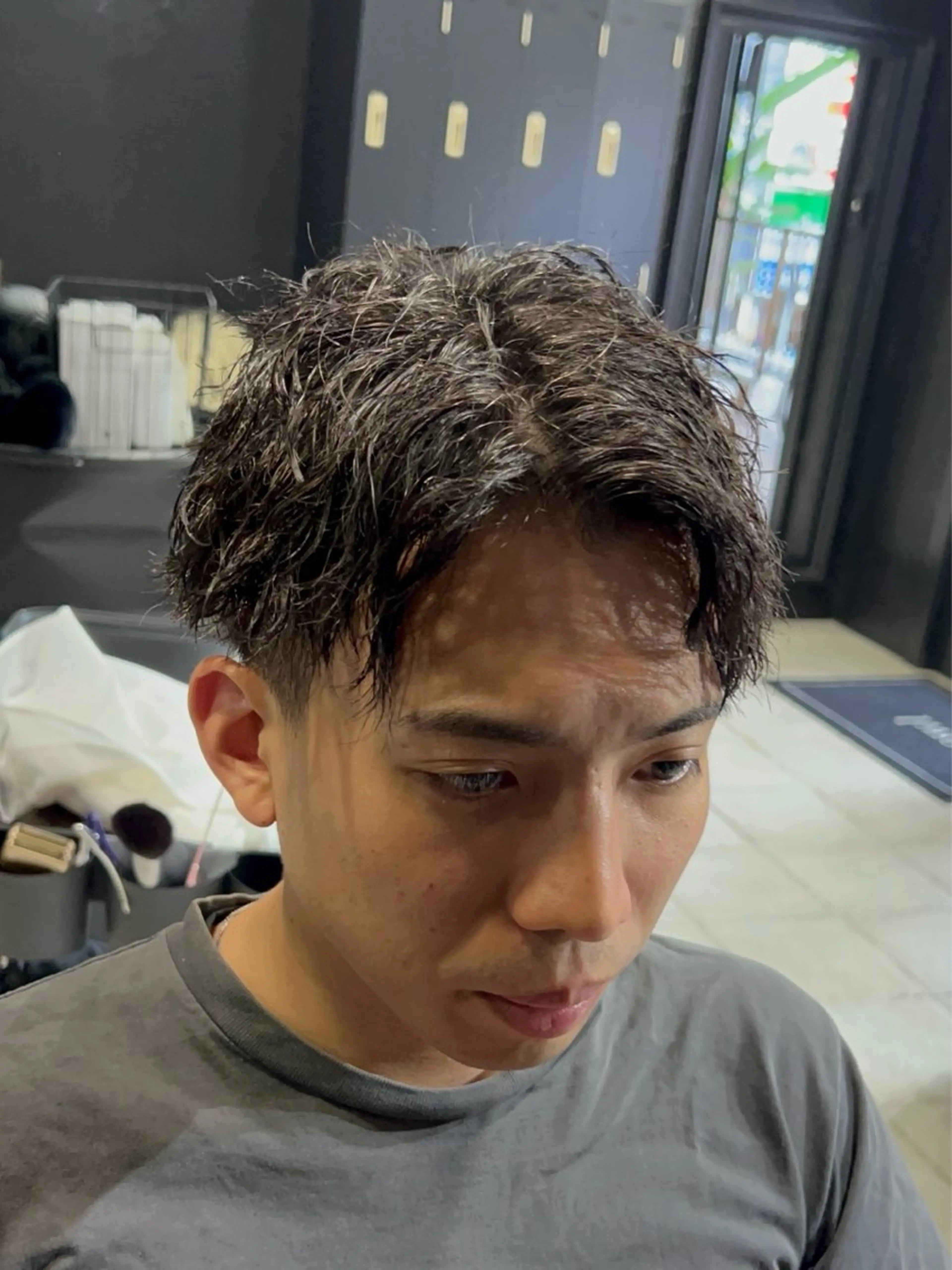 ショート パーマ メンズ マッシュ ショートヘア 難波/メンズウルフ・ フェザーパーマ鶴田文のヘアスタイル