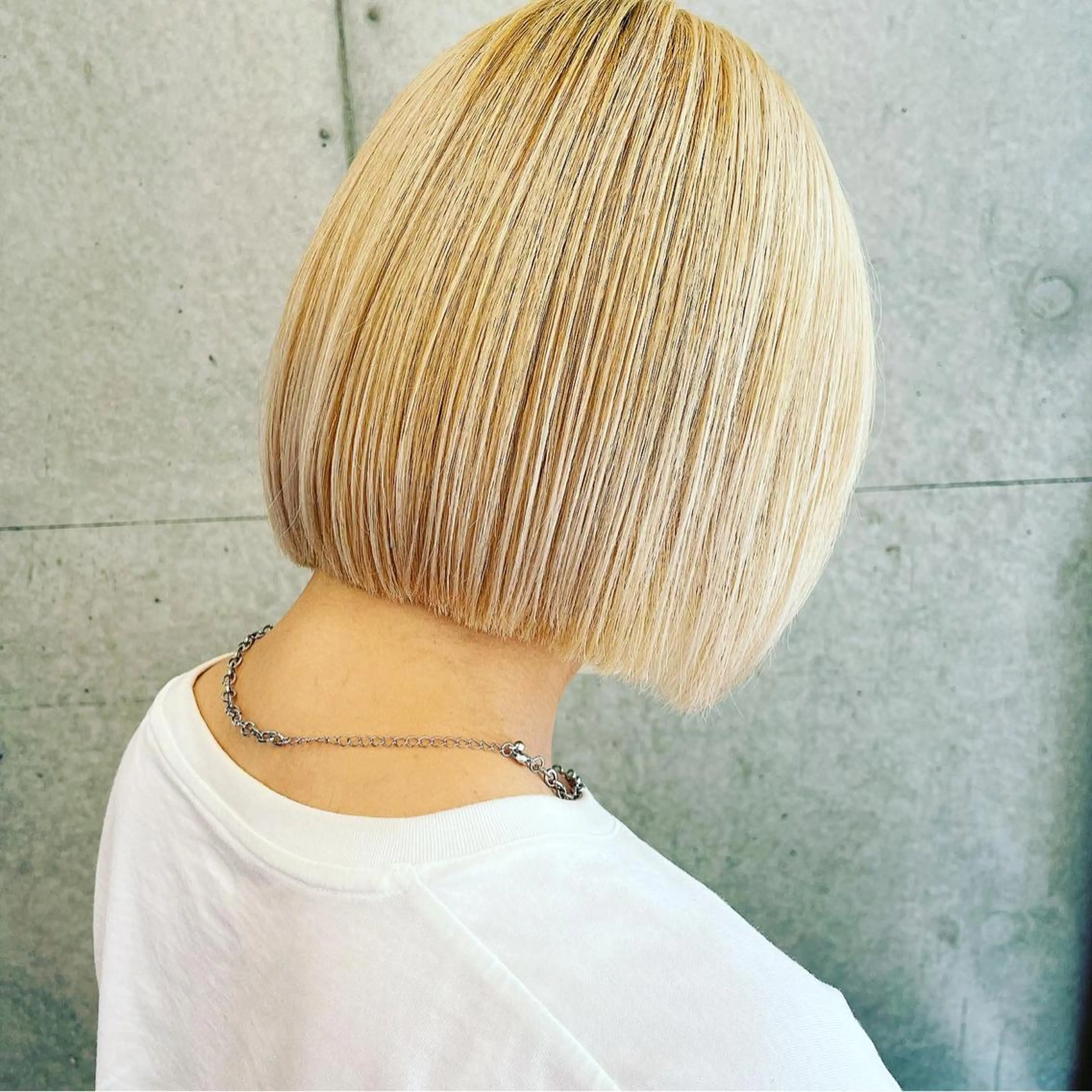 ミディアム 切りっぱなしボブ ボブ LIBERTY-A 西大島店所属・平栗 篤のヘアスタイル