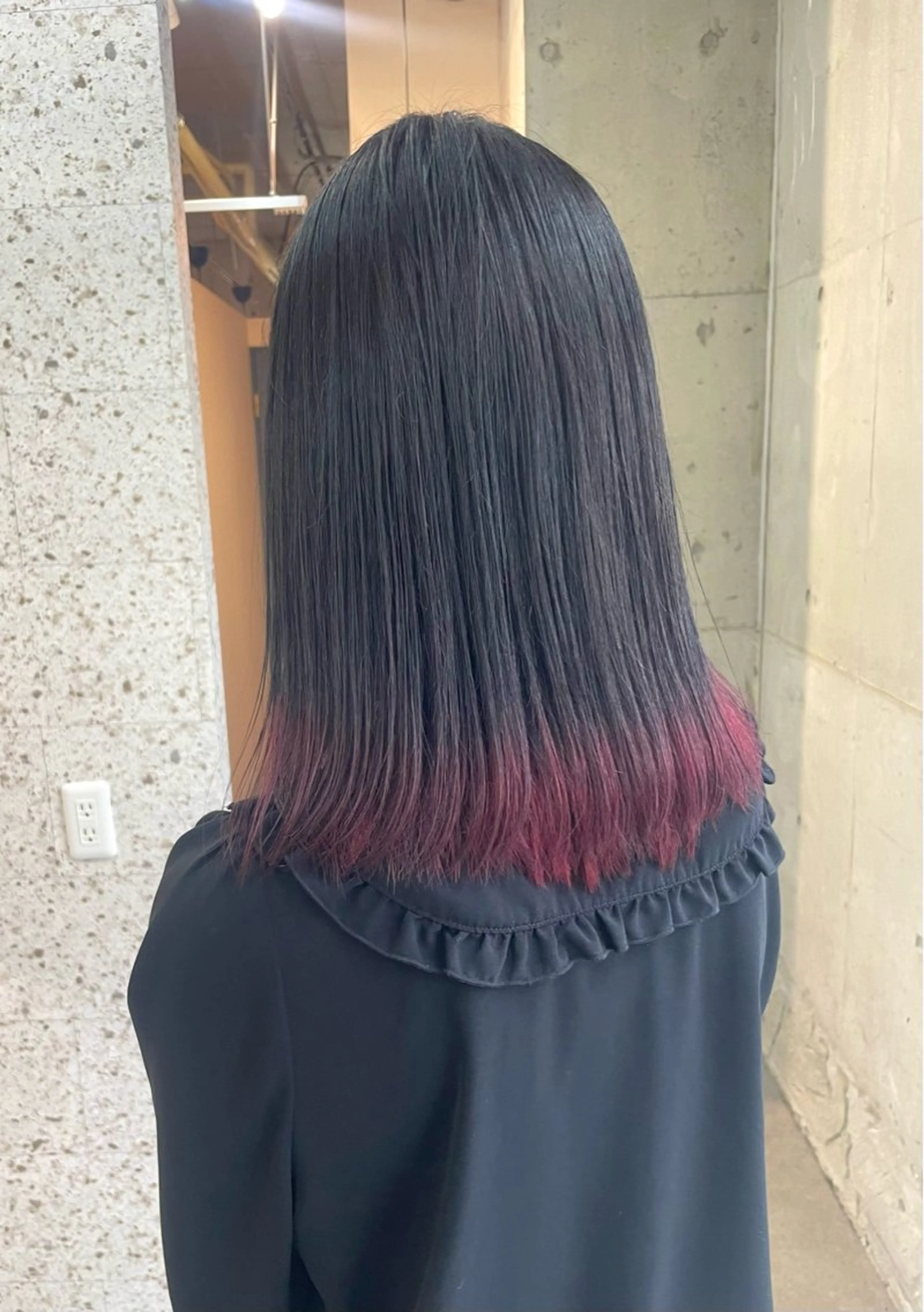 セミロング カラー レッドカラー ヘアカラー lani hair salon所属・SHOTO ハイトー ン/デザインカラーのヘアスタイル