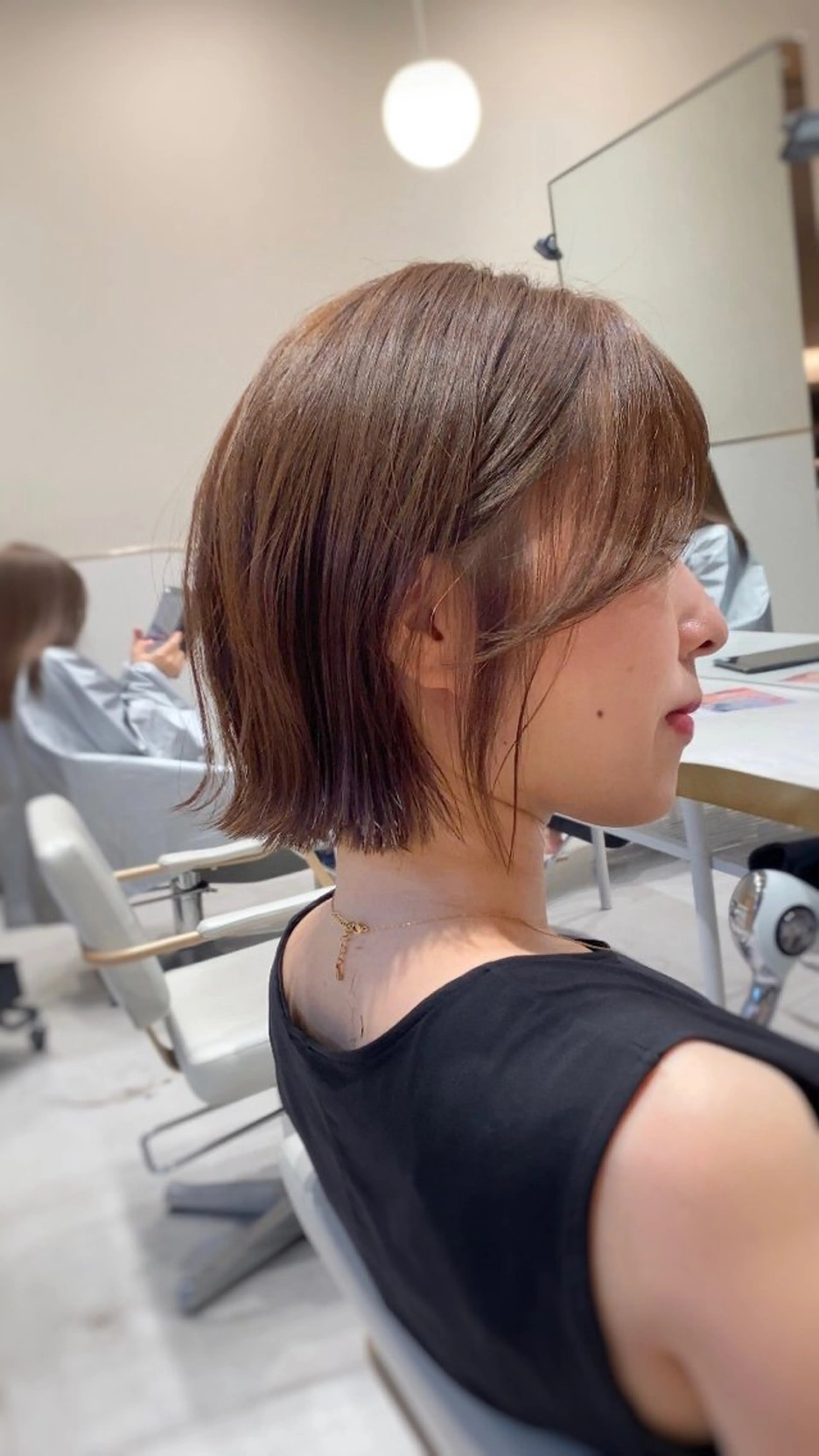 ショート カラー パーマ ヘアアレンジ ボブレイヤー アッシュ ブラウンカラー グレージュ パープルカラー ヘアカラー 小野寺瑞希 /最小顔カットのヘアスタイル
