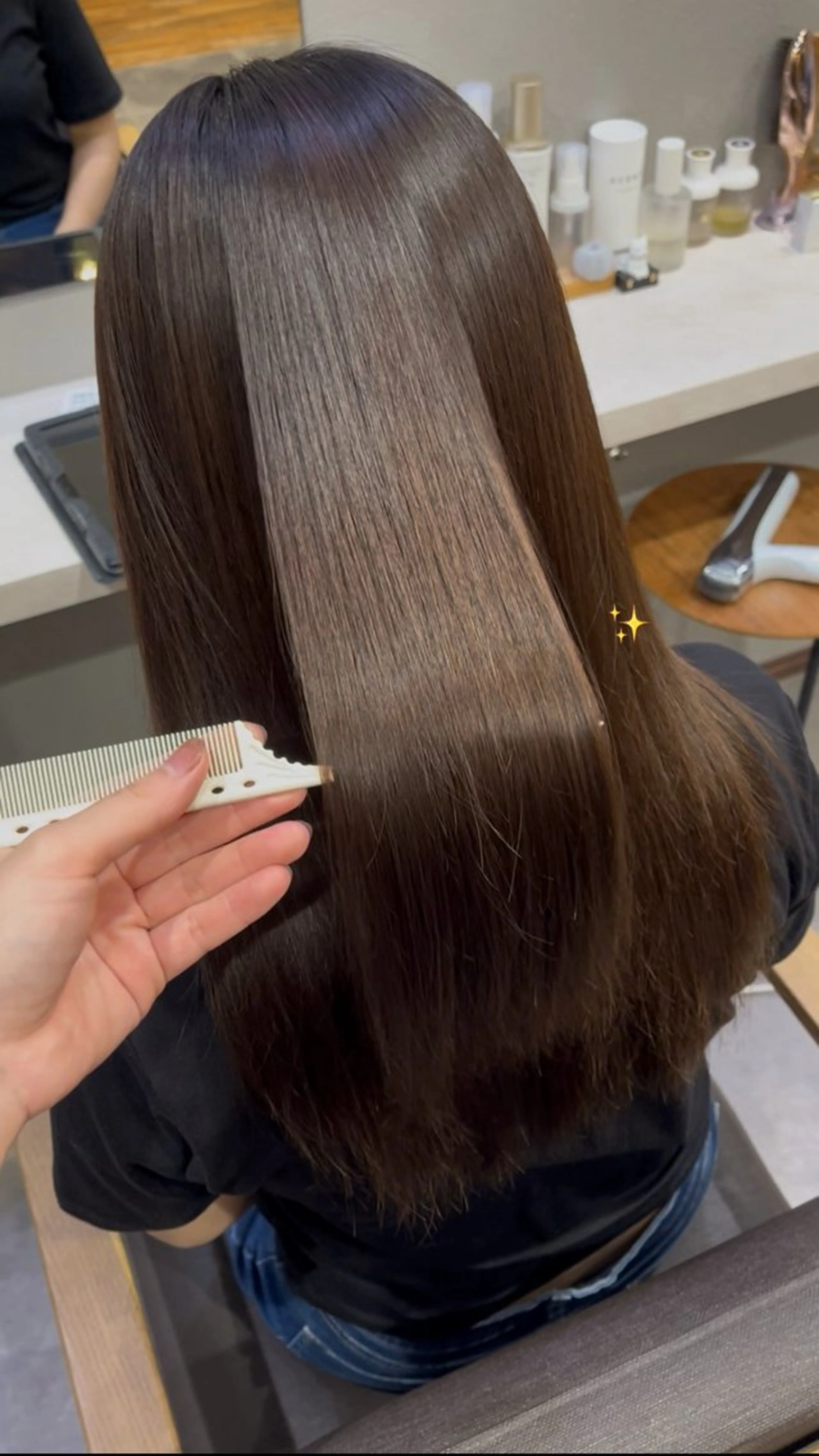 ロング 縮毛矯正 サクマ マナミ🎀のヘアスタイル