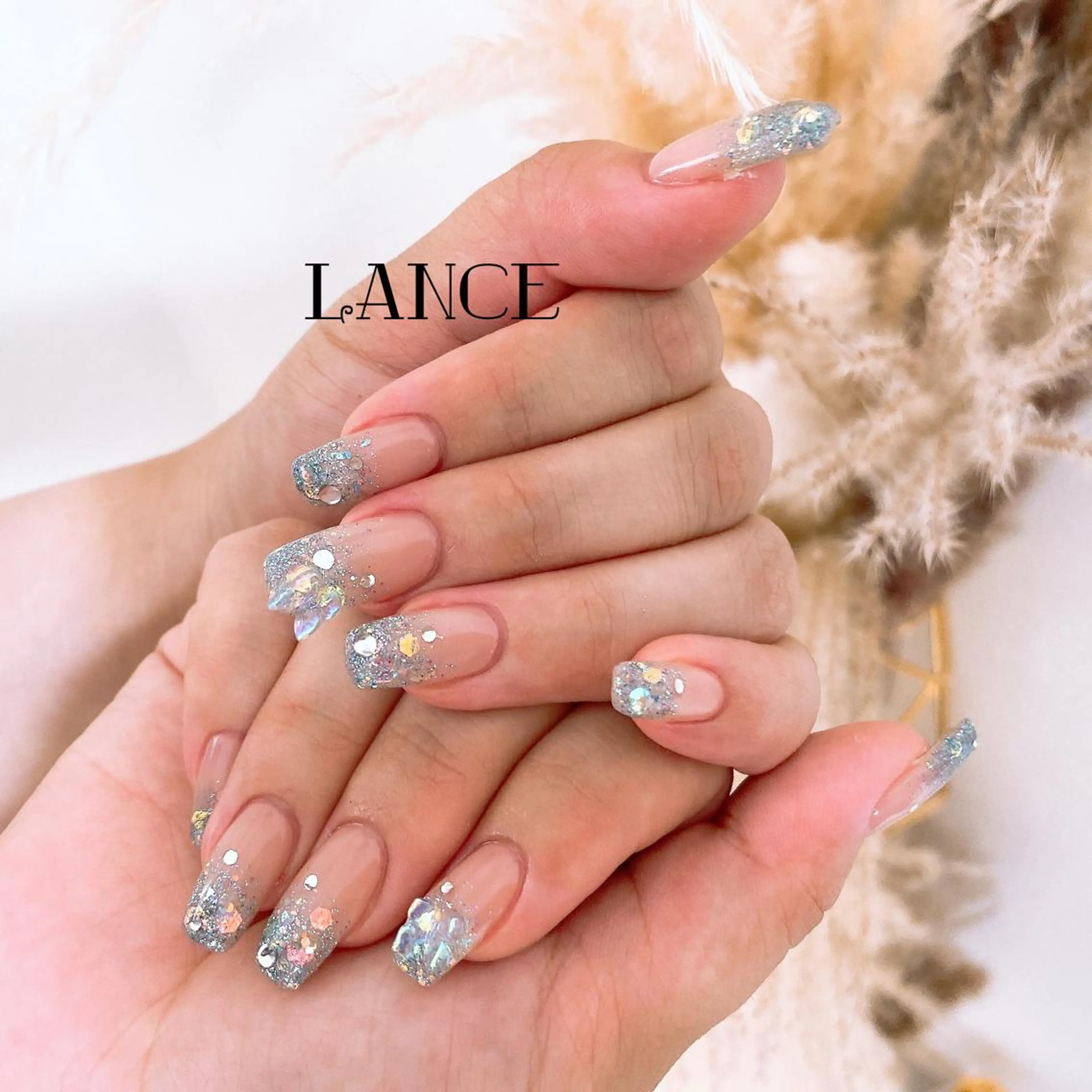 ミディアム ネイル オーロラネイル フットネイル フレンチネイル ミラーネイル ニュアンスネイル ハンドネイル Lance nailのネイルデザイン
