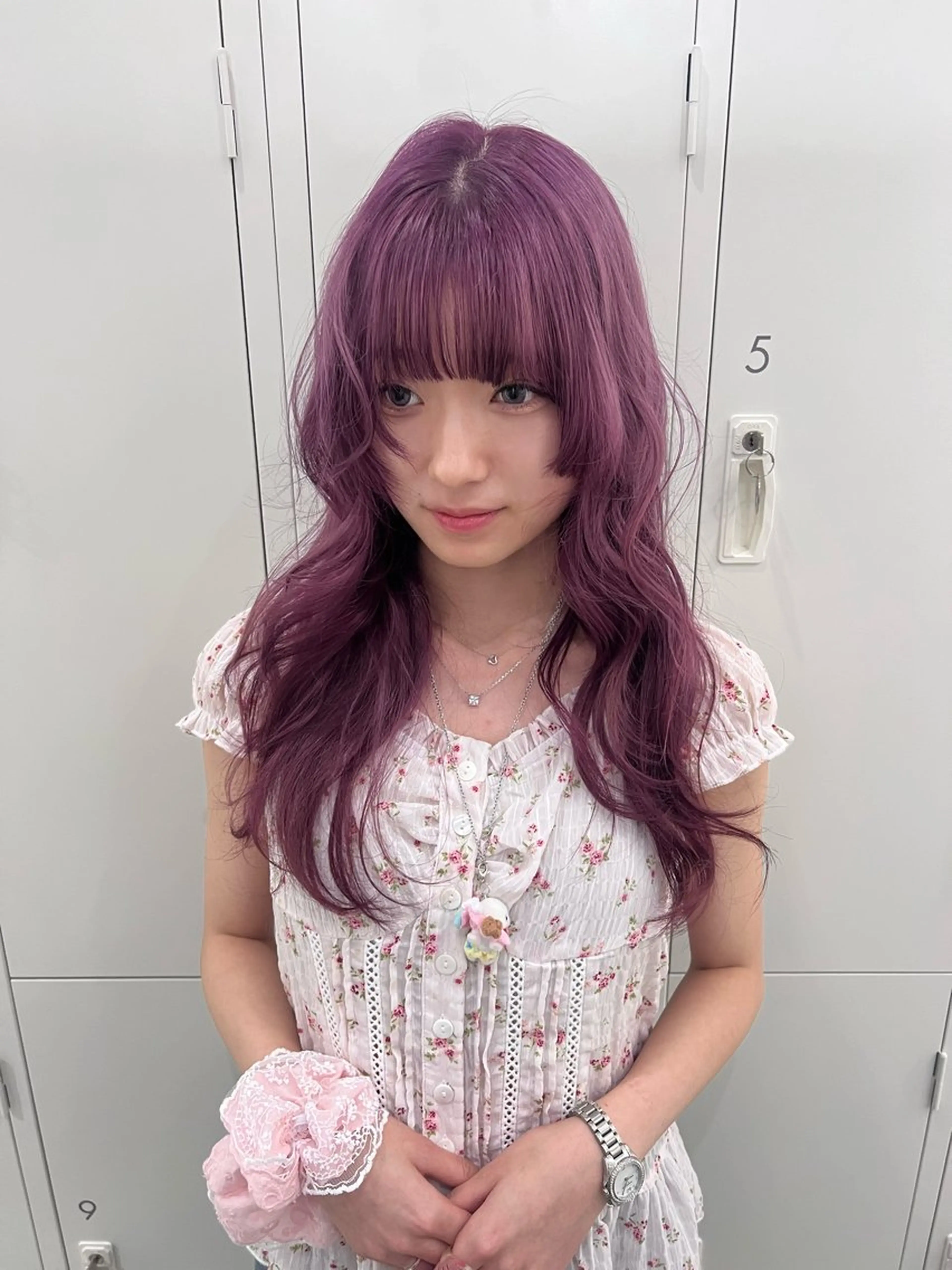セミロング ヘアカラー euphoria新宿通り所属・ブリーチなしwcr yumeのヘアスタイル