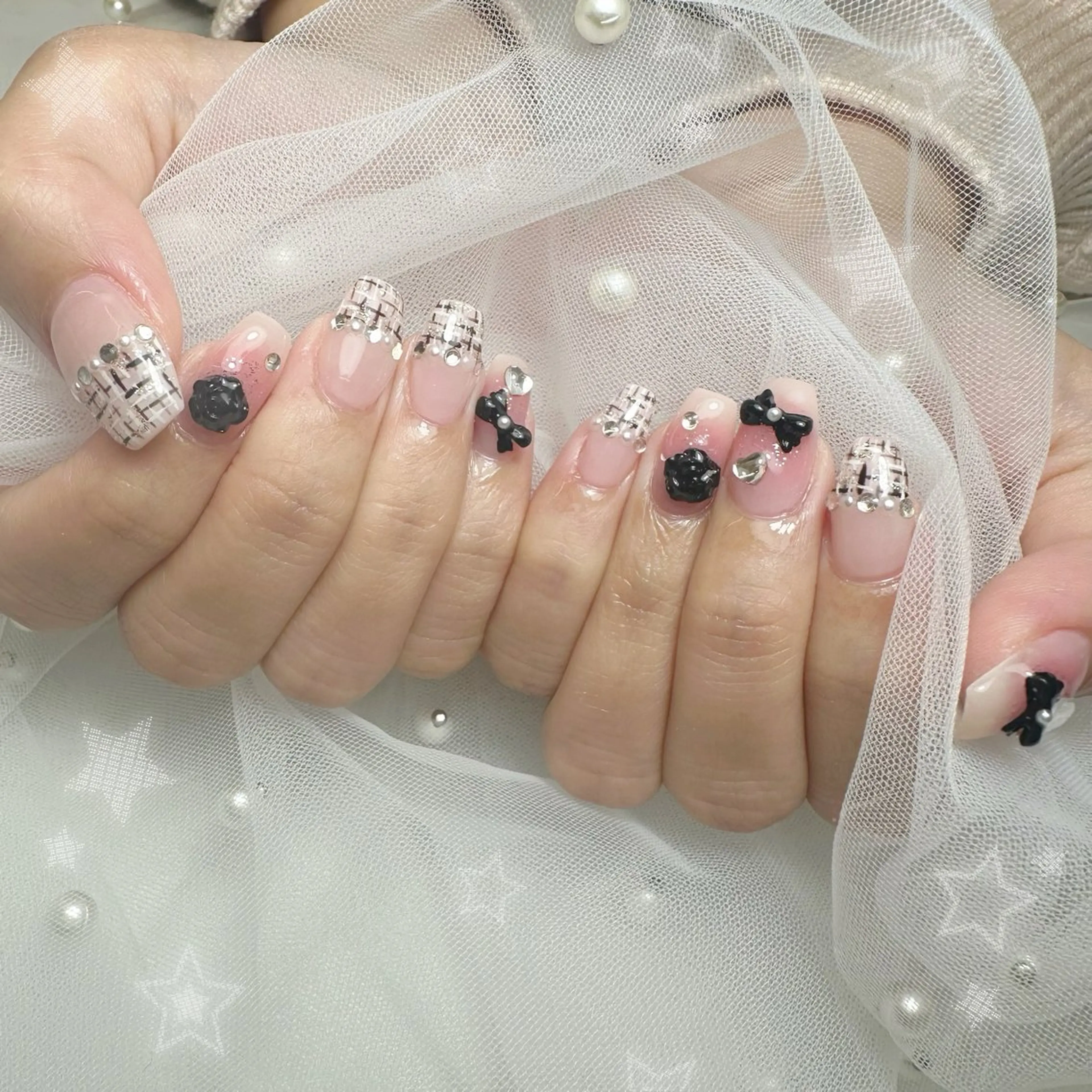 ネイル ハンドネイル nami🐰🎀 堺筋本町ネイルサロンのネイルデザイン