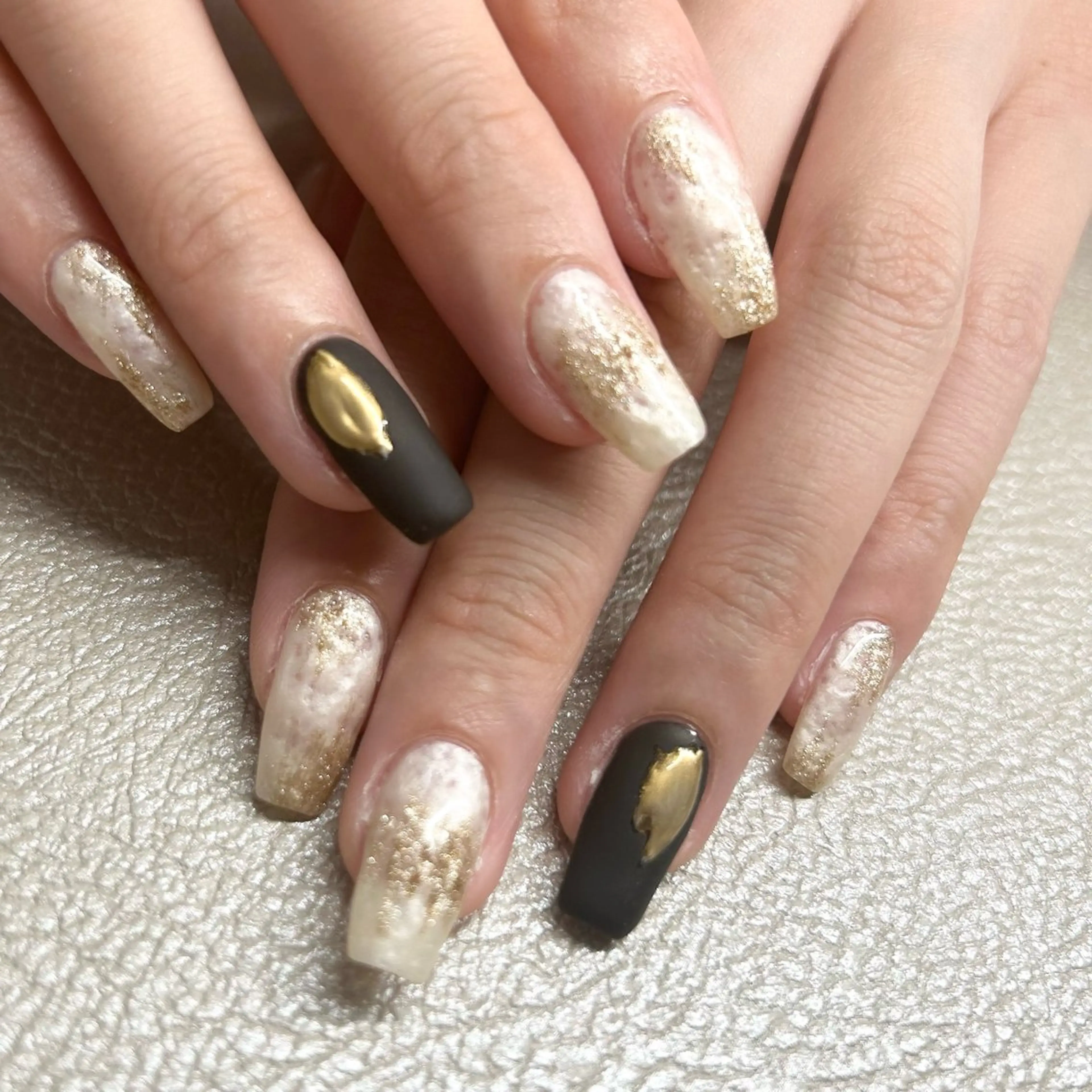 ネイル ハンドネイル ハンドケア she nail studio所属・パラジェル/スカルプ salonOerbaのネイルデザイン