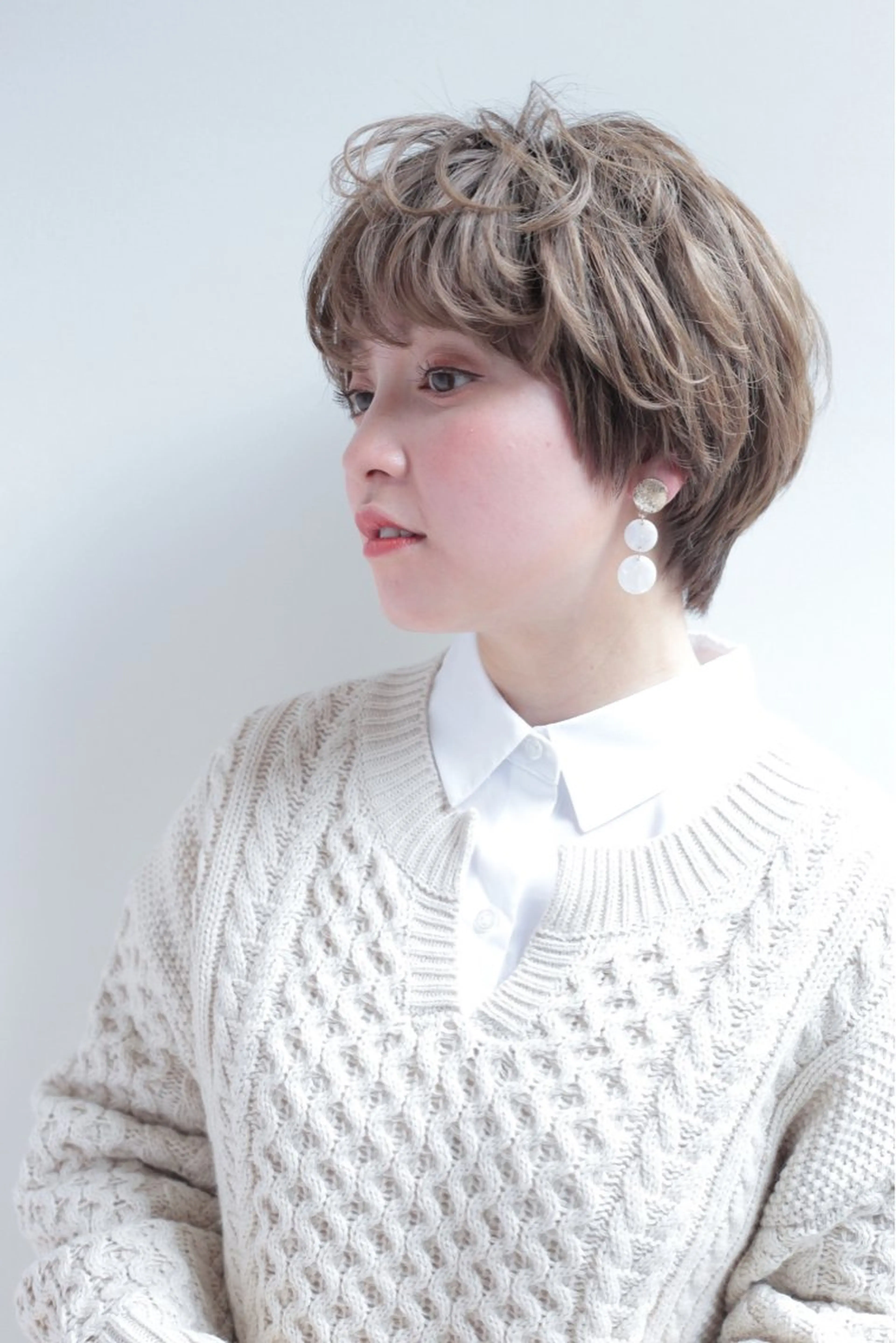 ショート カラー パーマ stylist/ボブ ことの/韓国レイヤーのヘアスタイル