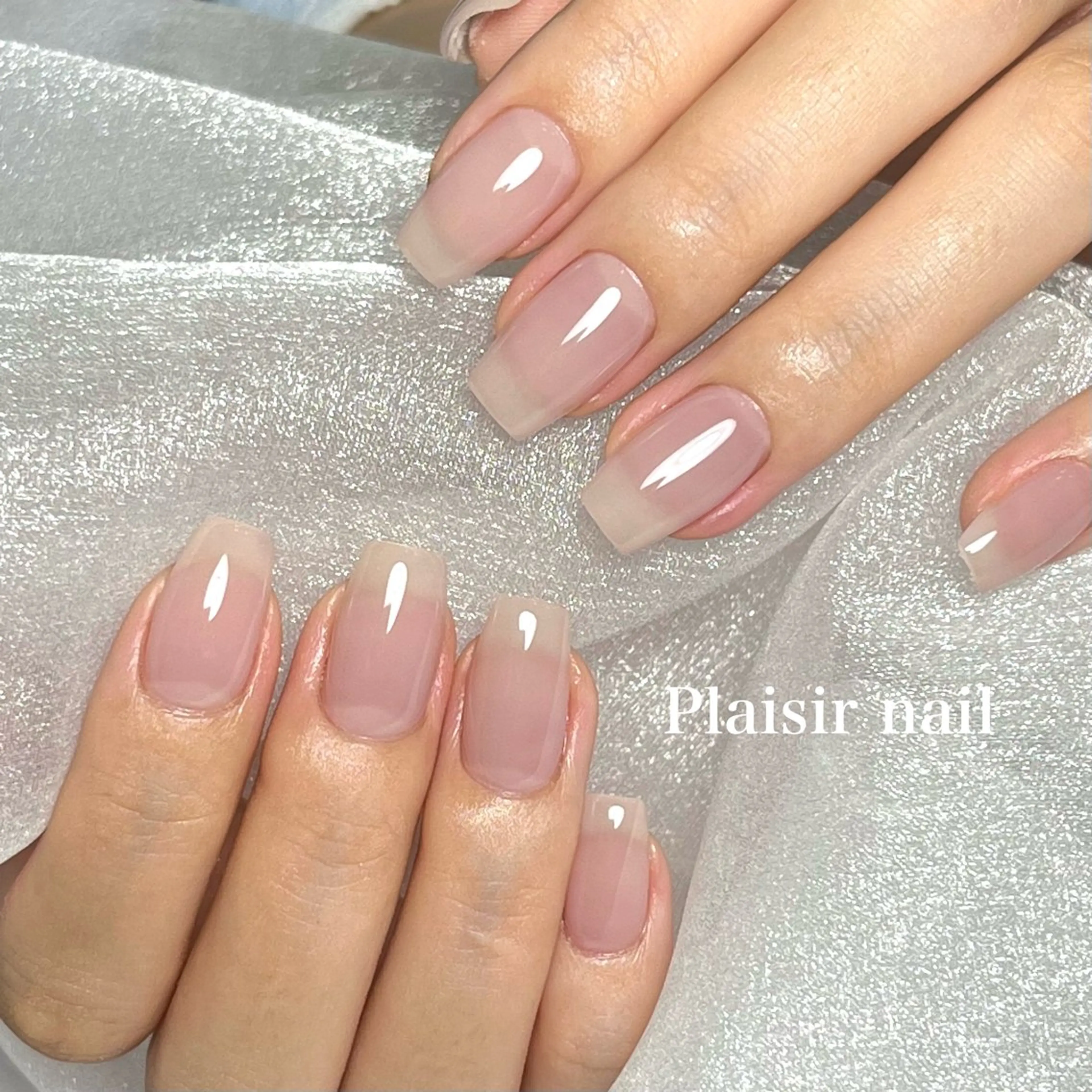 ミディアム ハンドネイル ハンドケア Plaisir eyelash&brow&nail【プレジール】所属・Plaisir nail salonのネイルデザイン