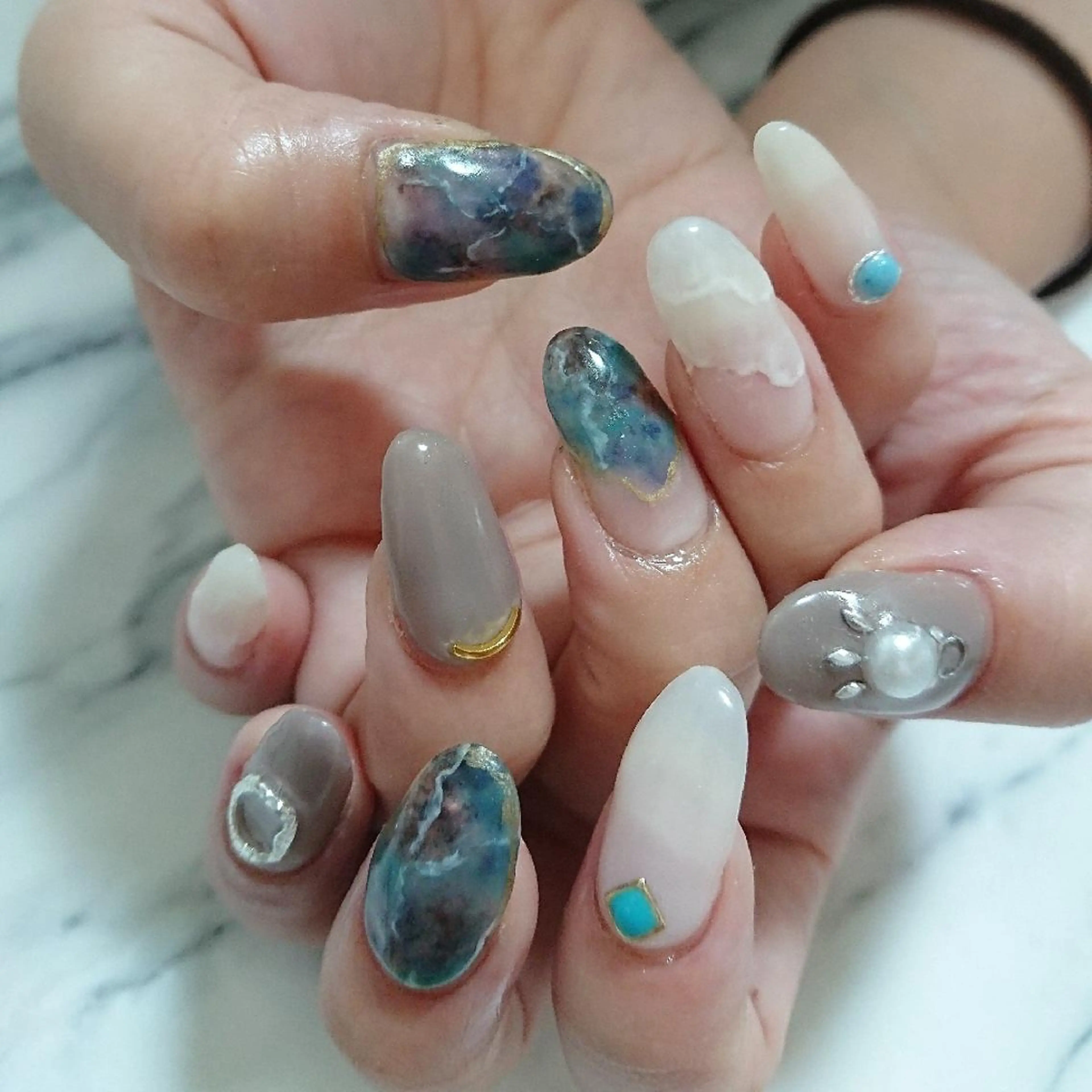 ネイル QULEONAIL所属・大城 裕麻のネイルデザイン