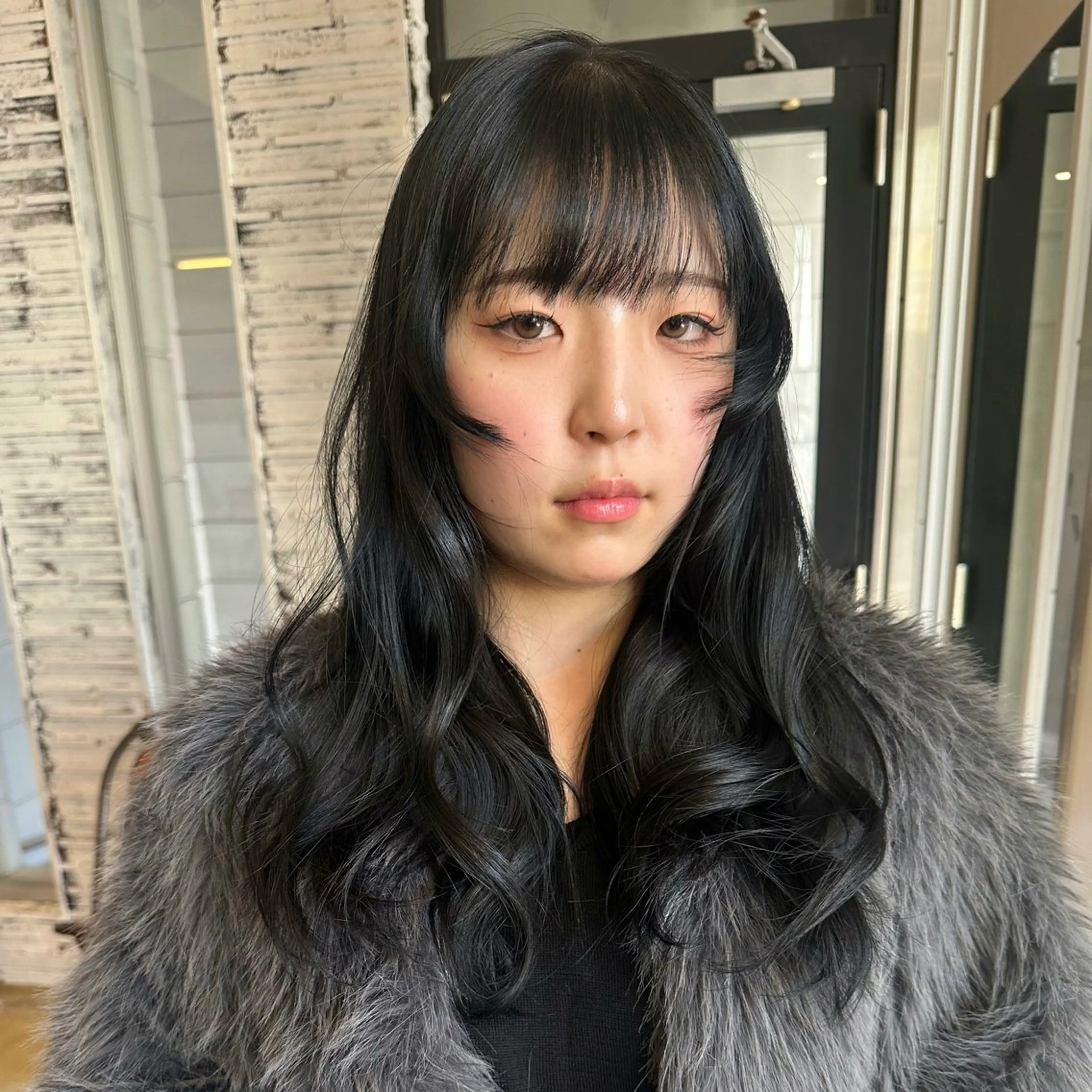 カラー 黒髪 ブリーチ ブルーカラー ブルーブラック ヘアカラー ✨艶ブリーチカラー✨ 酸性ストレート光太郎のヘアスタイル