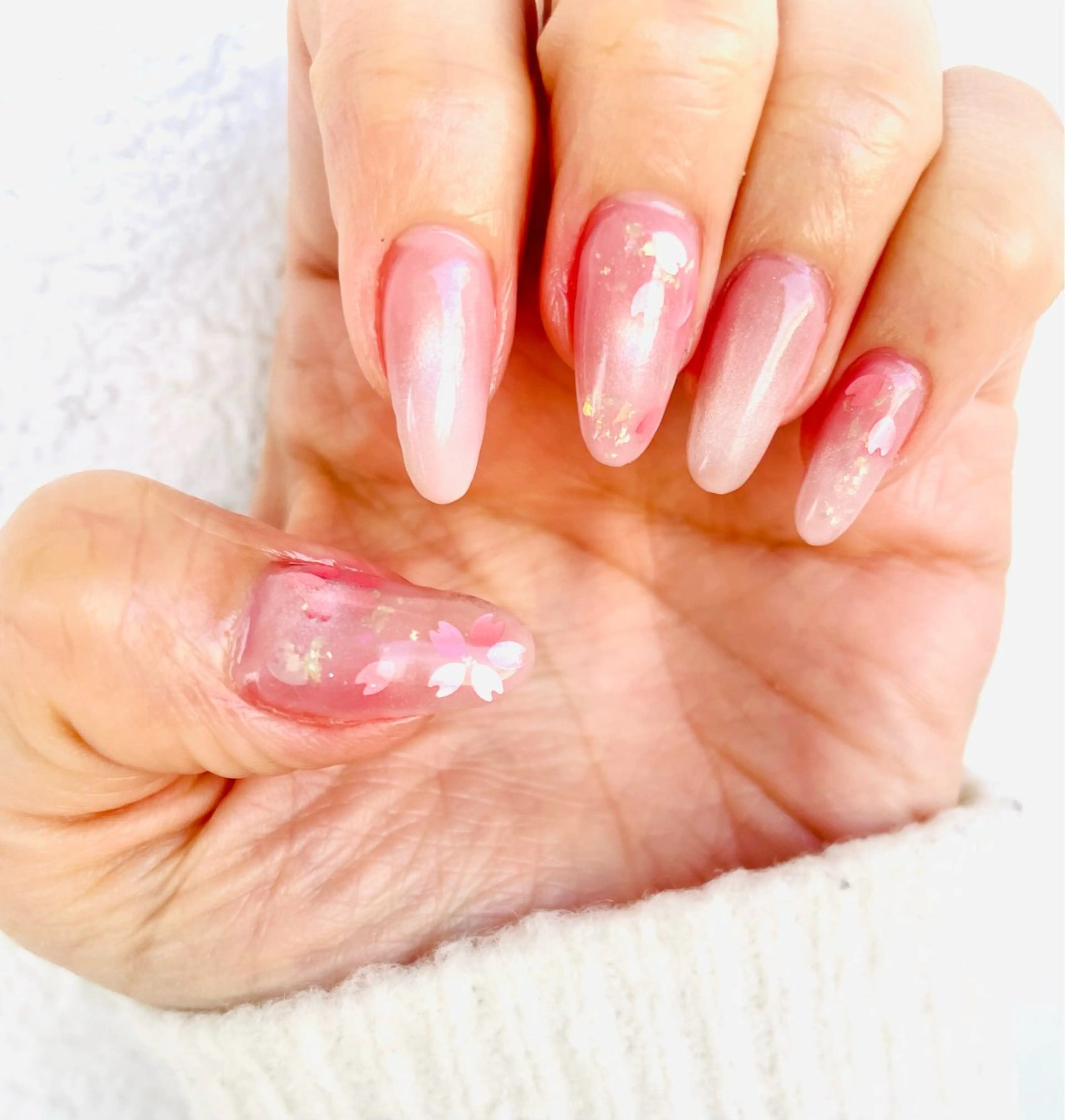 ネイル マグネットネイル ピンク 春ネイル koto nails所属・koto nailsのネイルデザイン