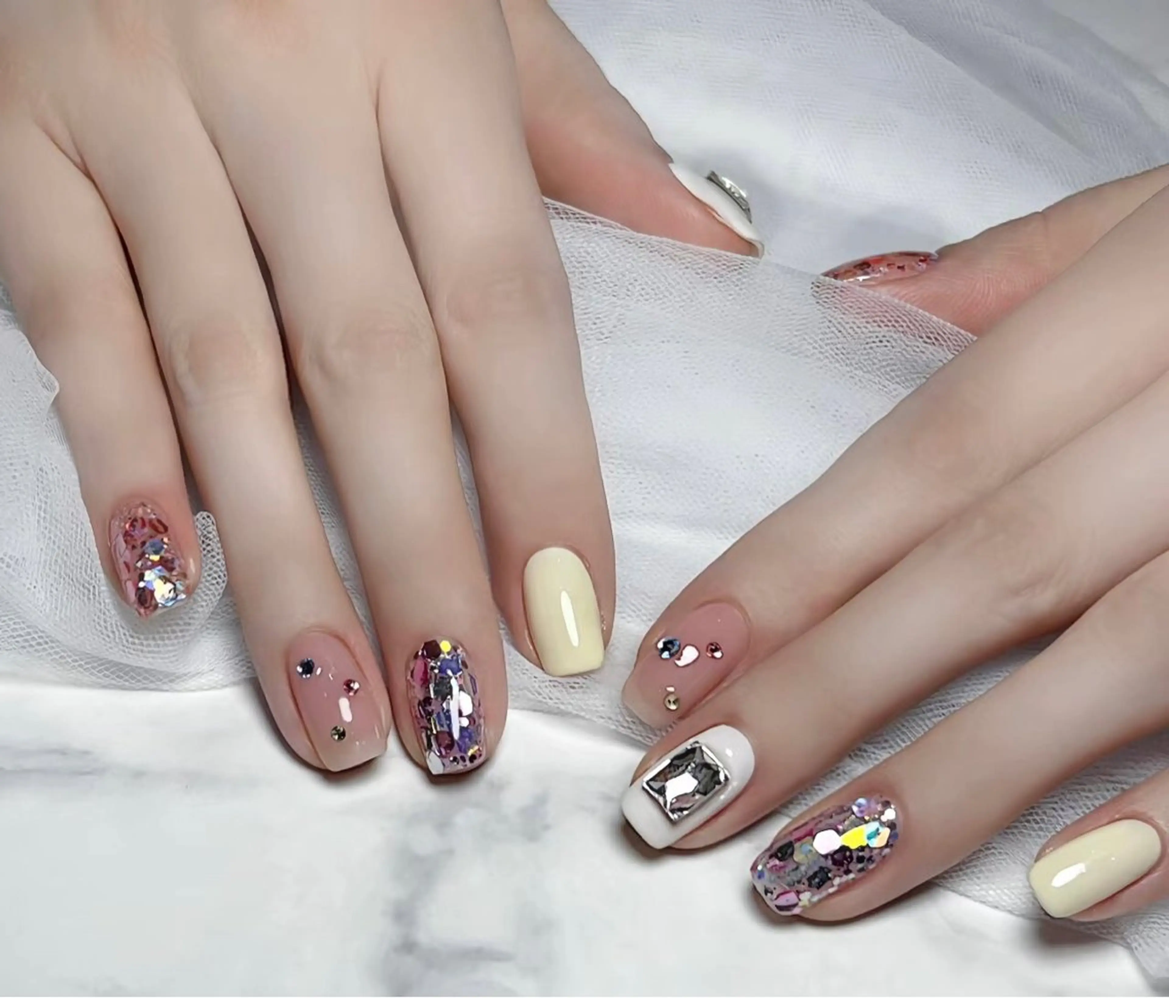 ネイル INF ネイルサロンのネイルデザイン