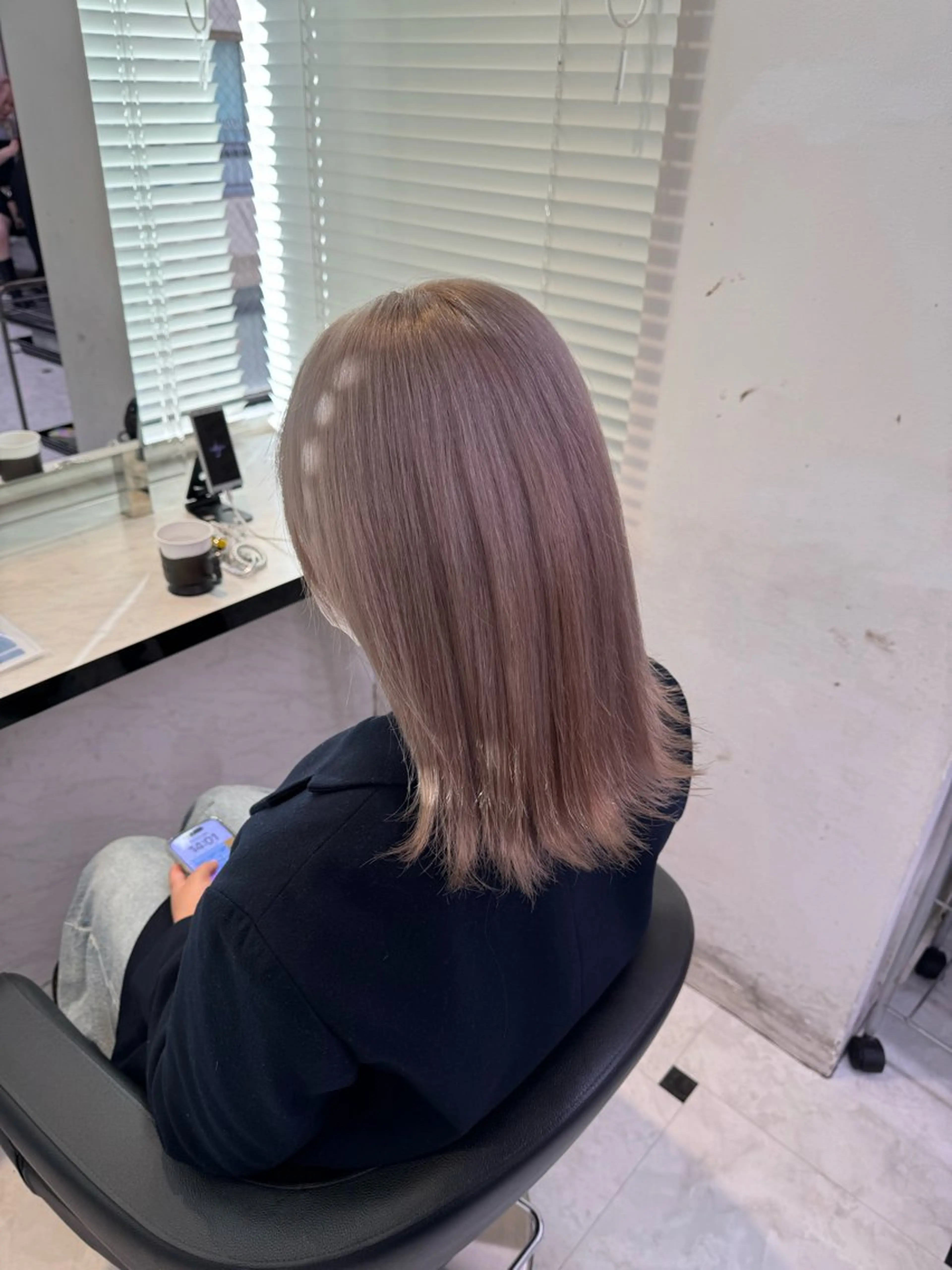 ミディアム カラー ヘアアレンジ グレージュ ミルクティーグレージュ ヘアカラー トリートメント ヘアセット 🥀レイヤー×ハイト ーントレンドヘア🥀のヘアスタイル
