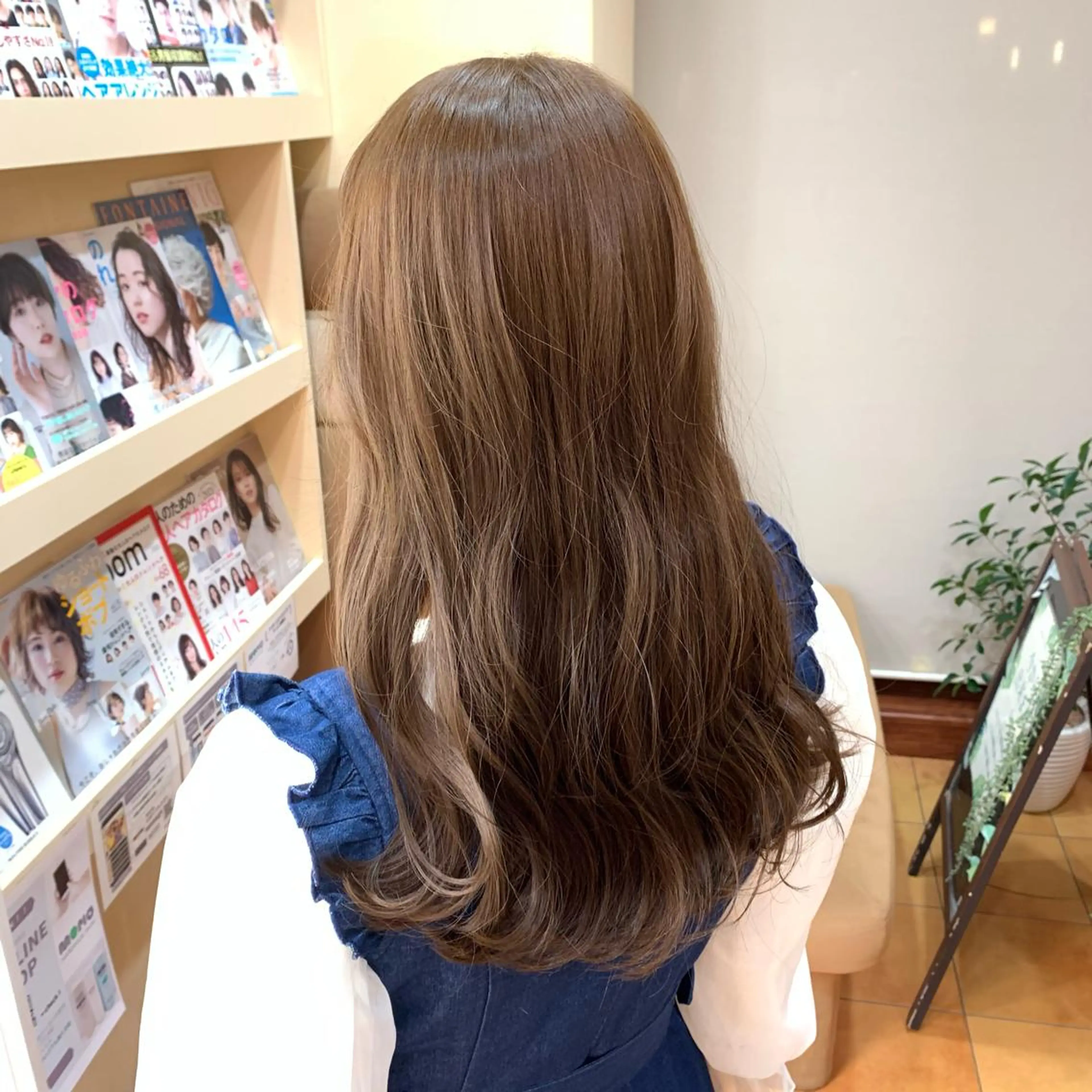 セミロング カラー 透明感カラー 安齋 大樹 /くびれショートのヘアスタイル