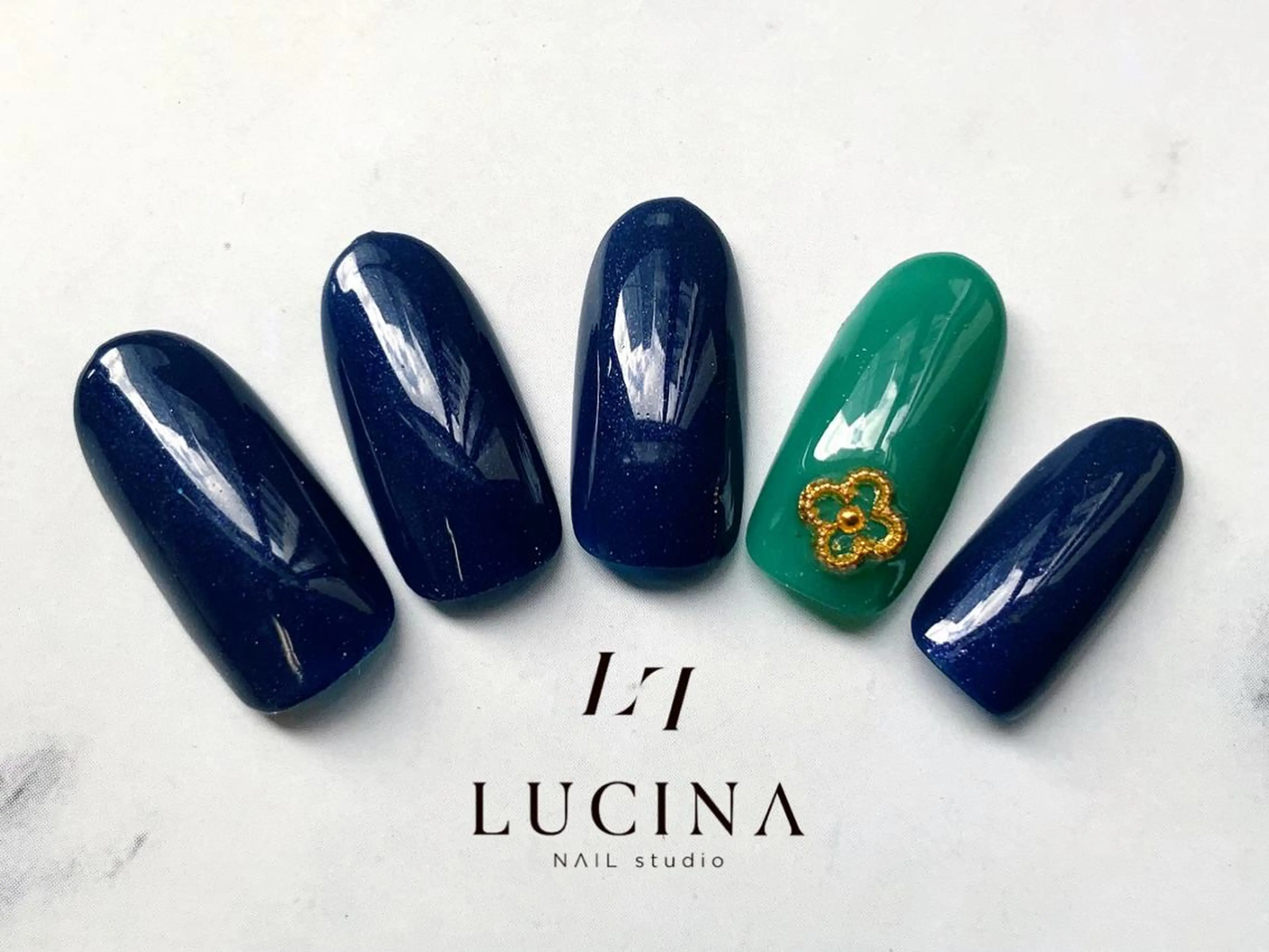 ネイル オフィスネイル シンプルネイル ハンドネイル 新橋 ルキナ スタッフのネイルデザイン