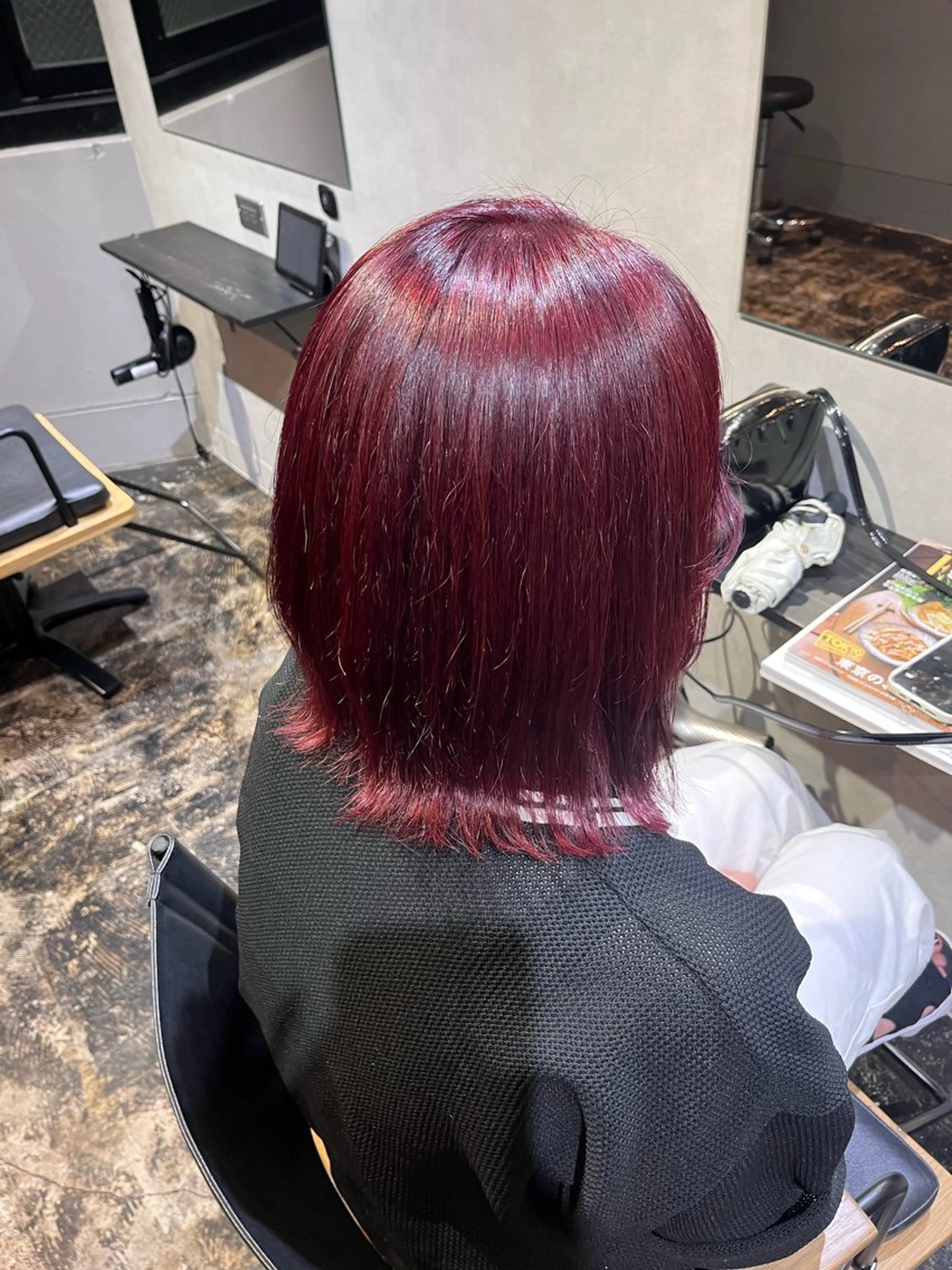 カラー ブリーチ ボルドーカラー カット ヘアカラー トリートメント 透明感カラー/パーマ 🌀アオノアユミのヘアスタイル
