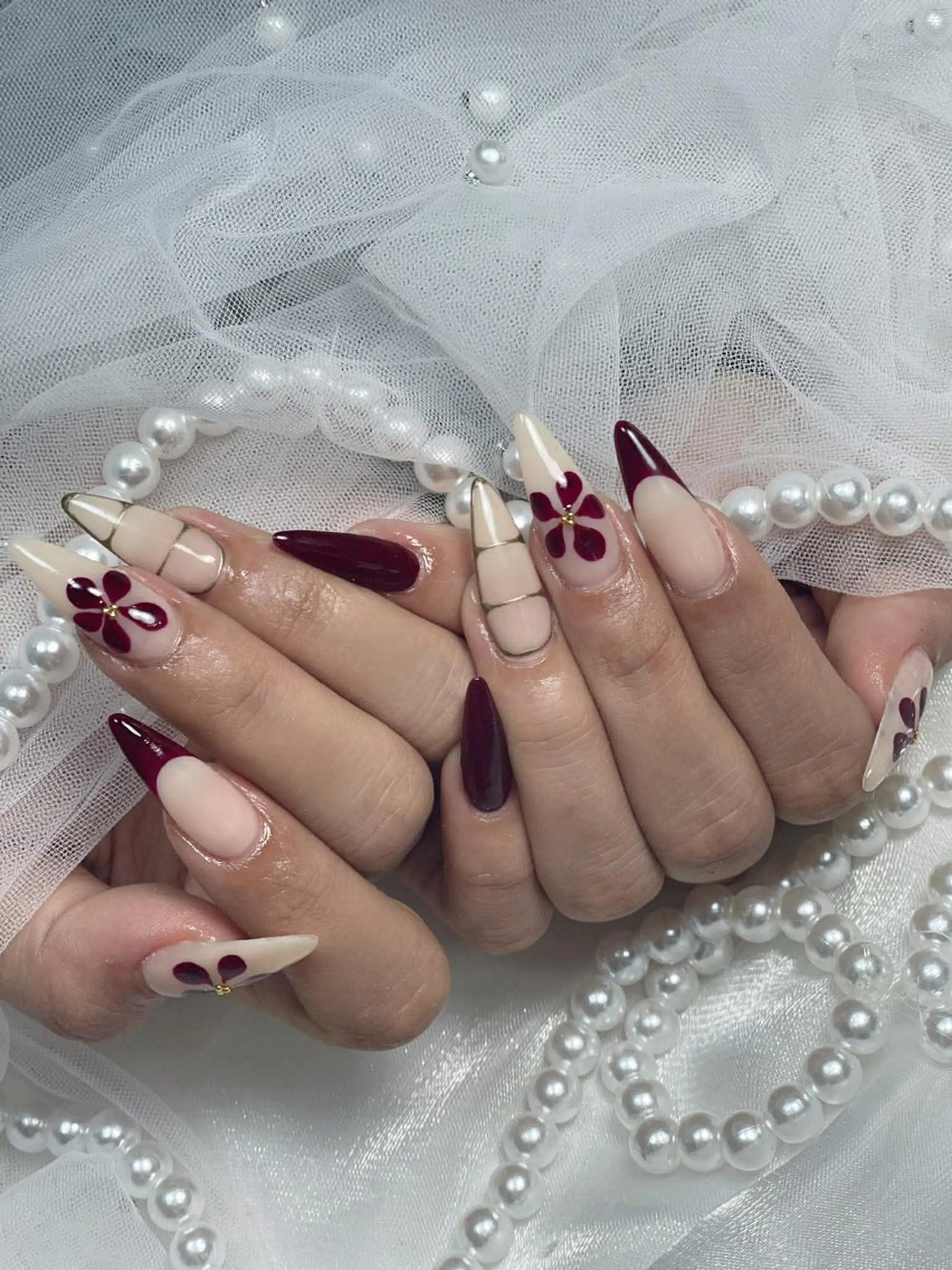 ネイル オーロラネイル クリアネイル 成人式 フラッシュネイル ジェルネイル ハンドネイル Amee Nailsalonのネイルデザイン