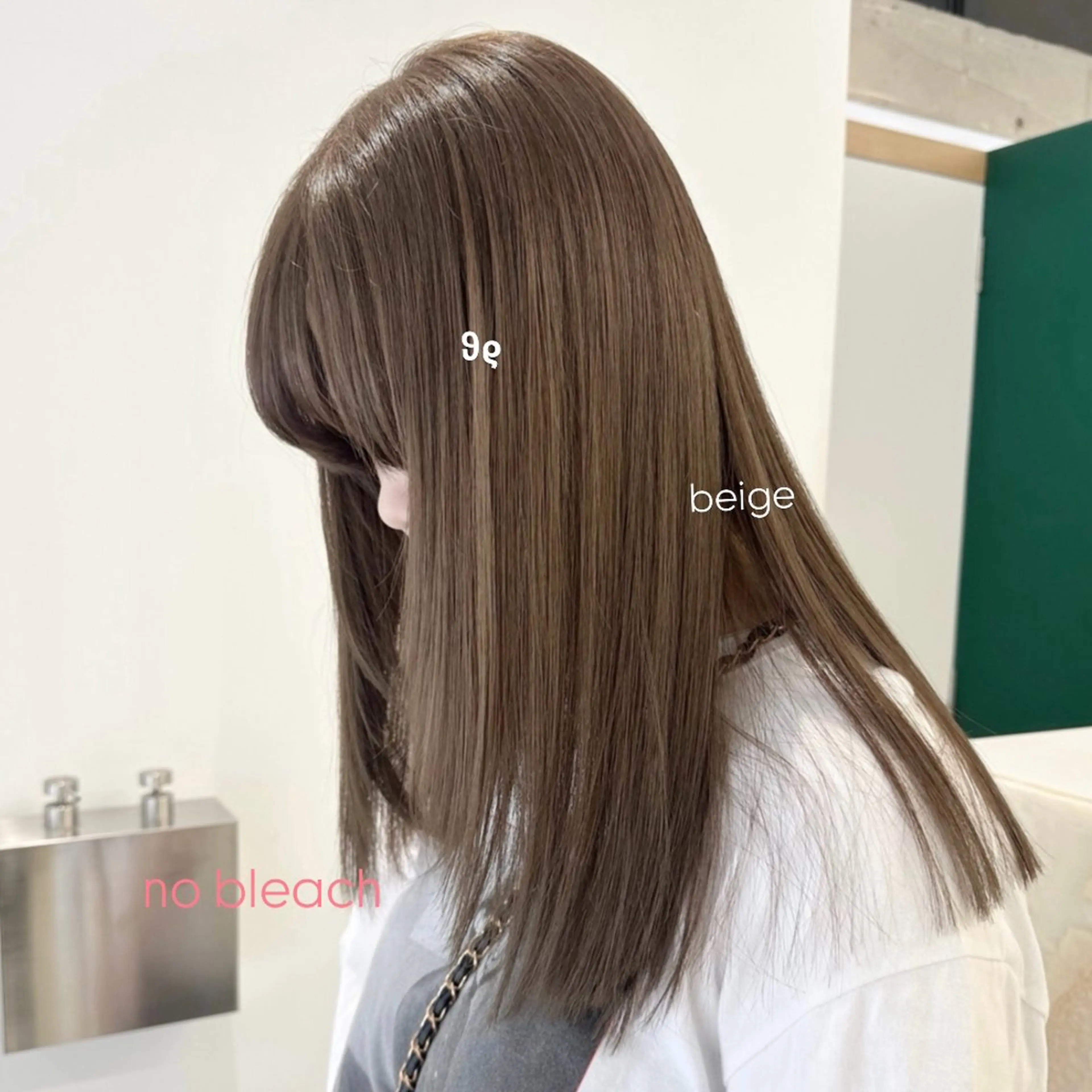 ミディアム カラー ベージュカラー ブリーチ ダブルカラー ブリーチなしカラー オリーブベージュ カット ヘアカラー トリートメント M所属・ハイトーン/透け感 カラー🎀真香のヘアスタイル