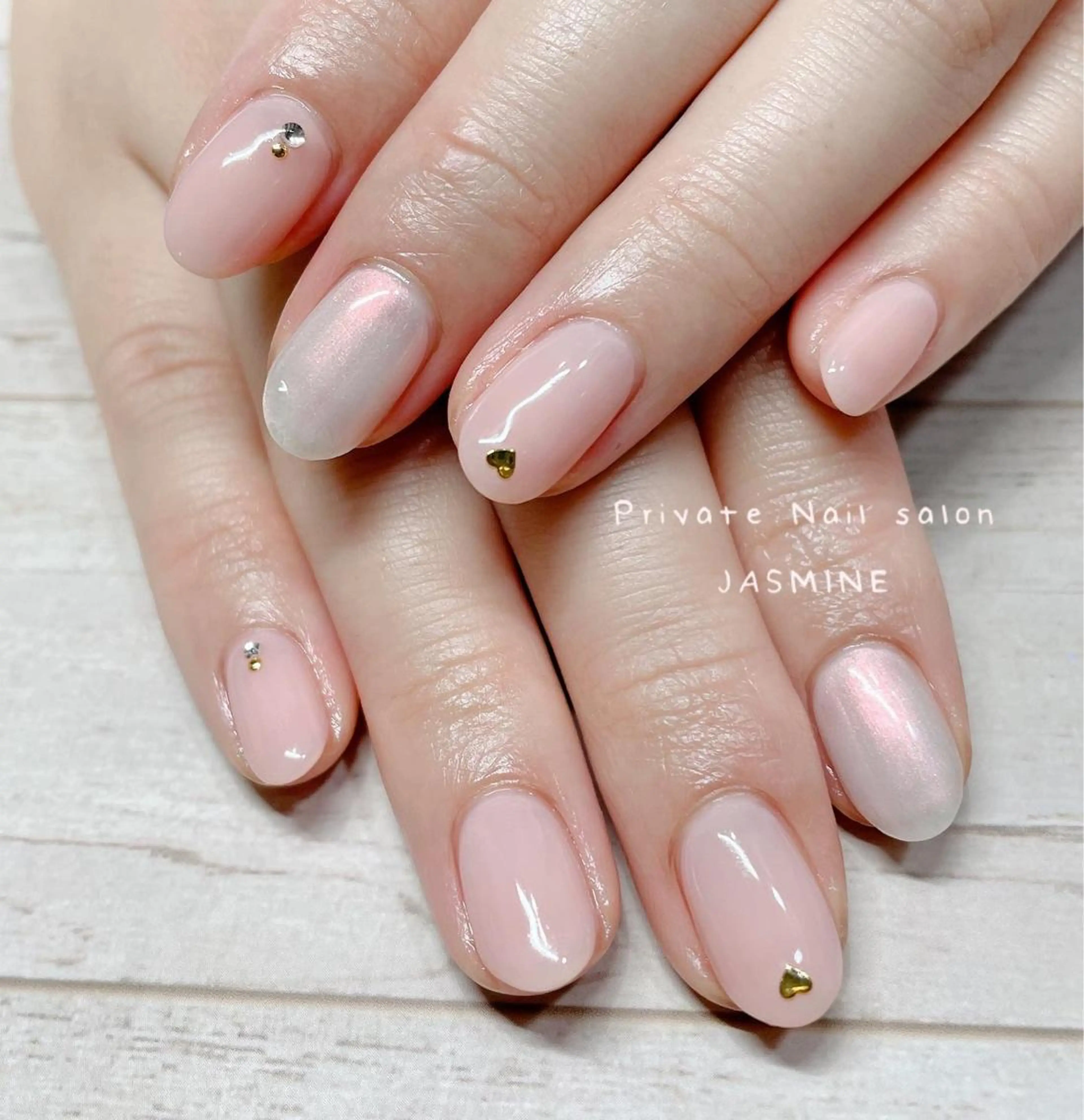 ネイル オーロラネイル ハート ピンク シンプルネイル ハンドネイル Nail salon JASMINEのネイルデザイン