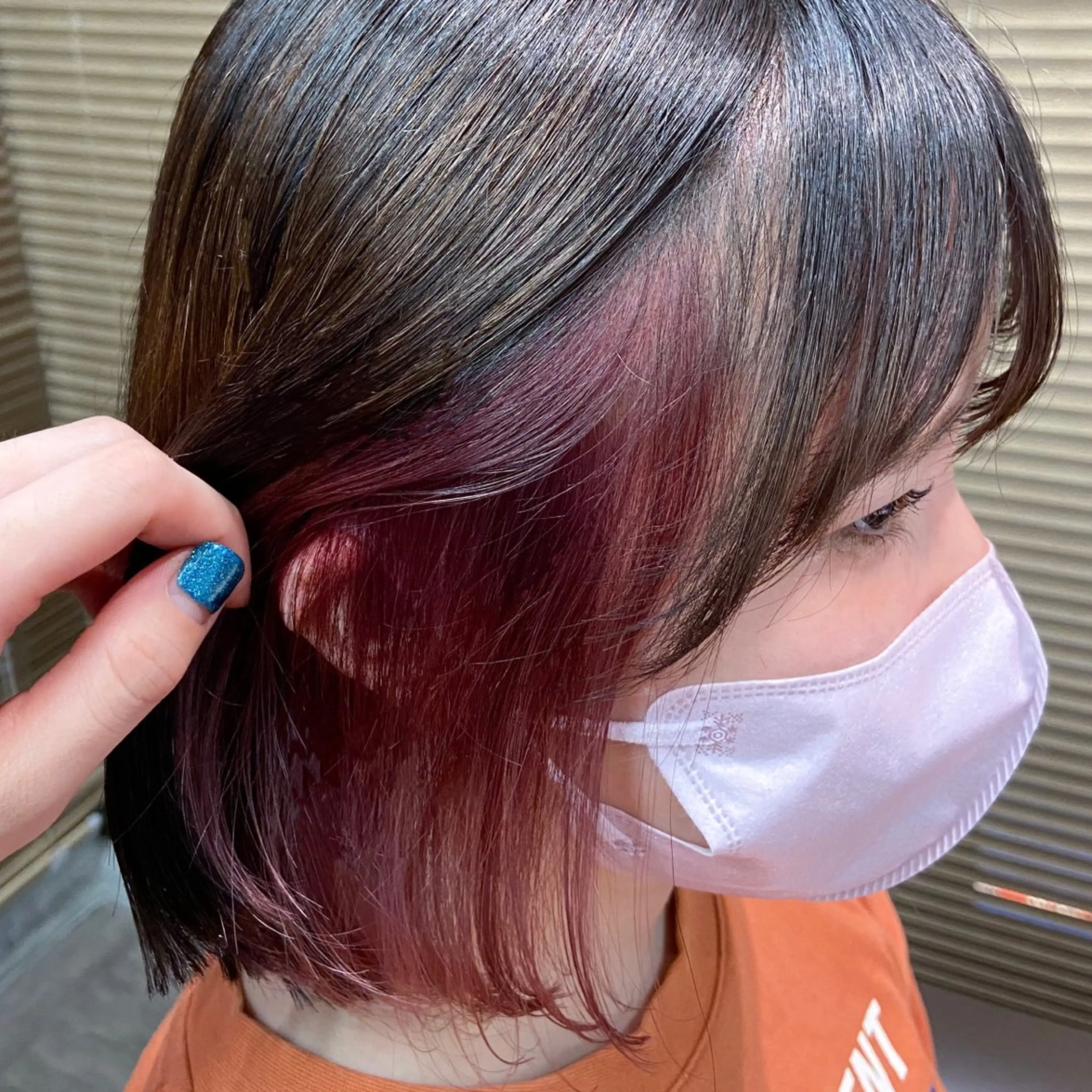 ミディアム カラー インナーカラー 艶暖色カラー🍒 縮毛矯正ほののヘアスタイル