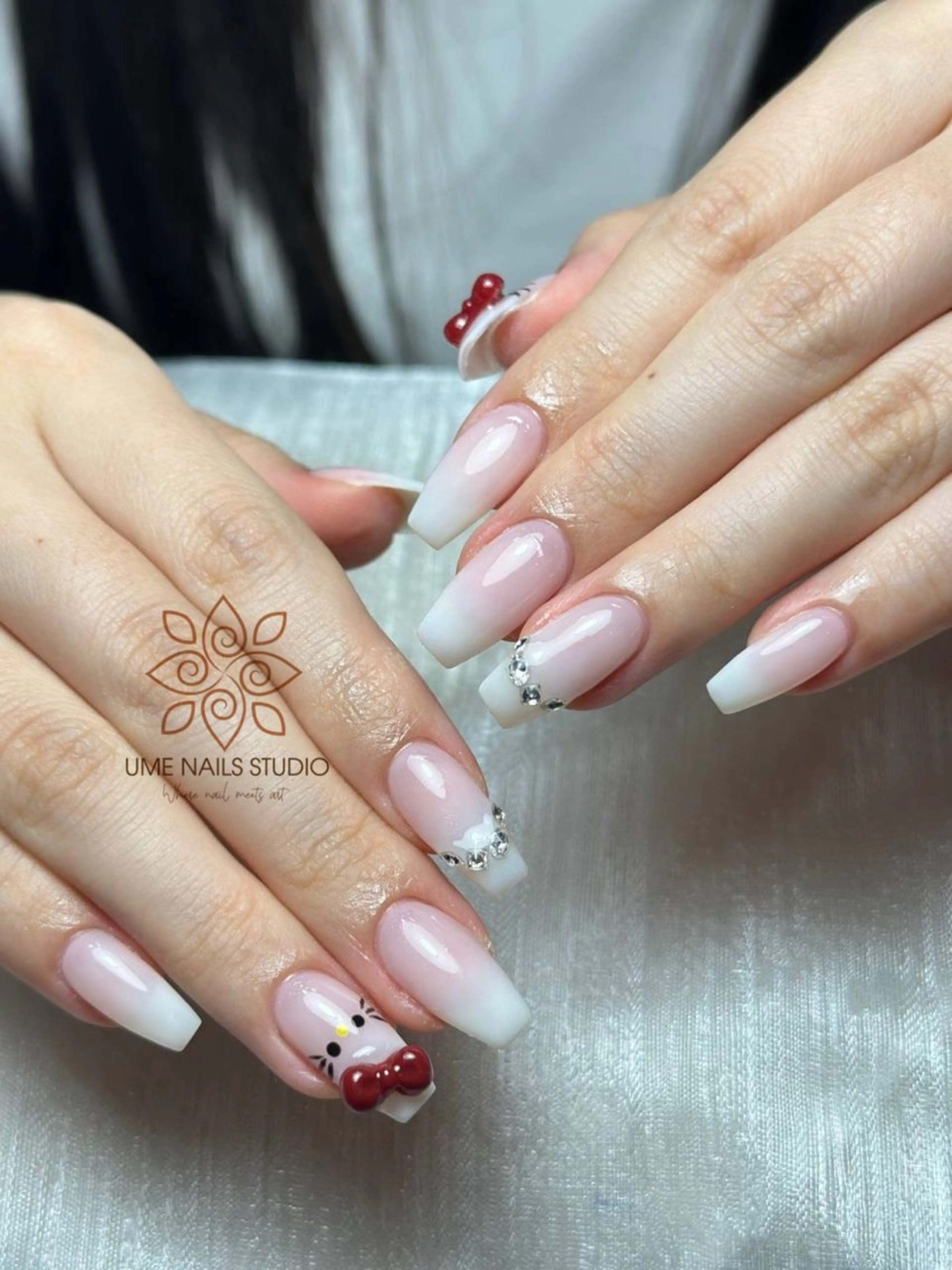 ネイル チークネイル クリアネイル ガーリー キラキラネイル 韓国ネイル ハンドネイル Ume Nail Studioのネイルデザイン