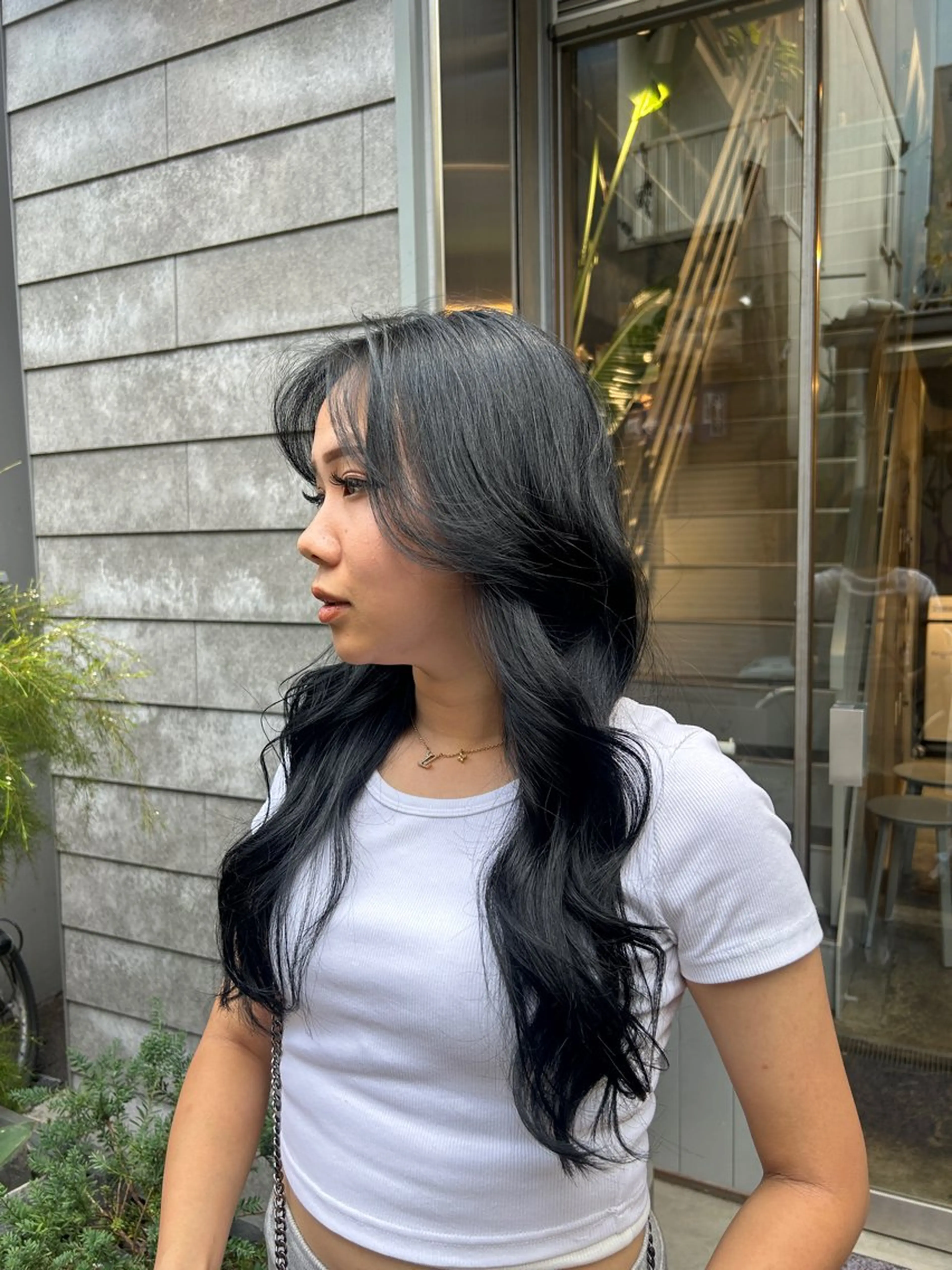 カラー 黒髪 ブリーチ ブルーカラー 透明感カラー 橋本 彩音のヘアスタイル