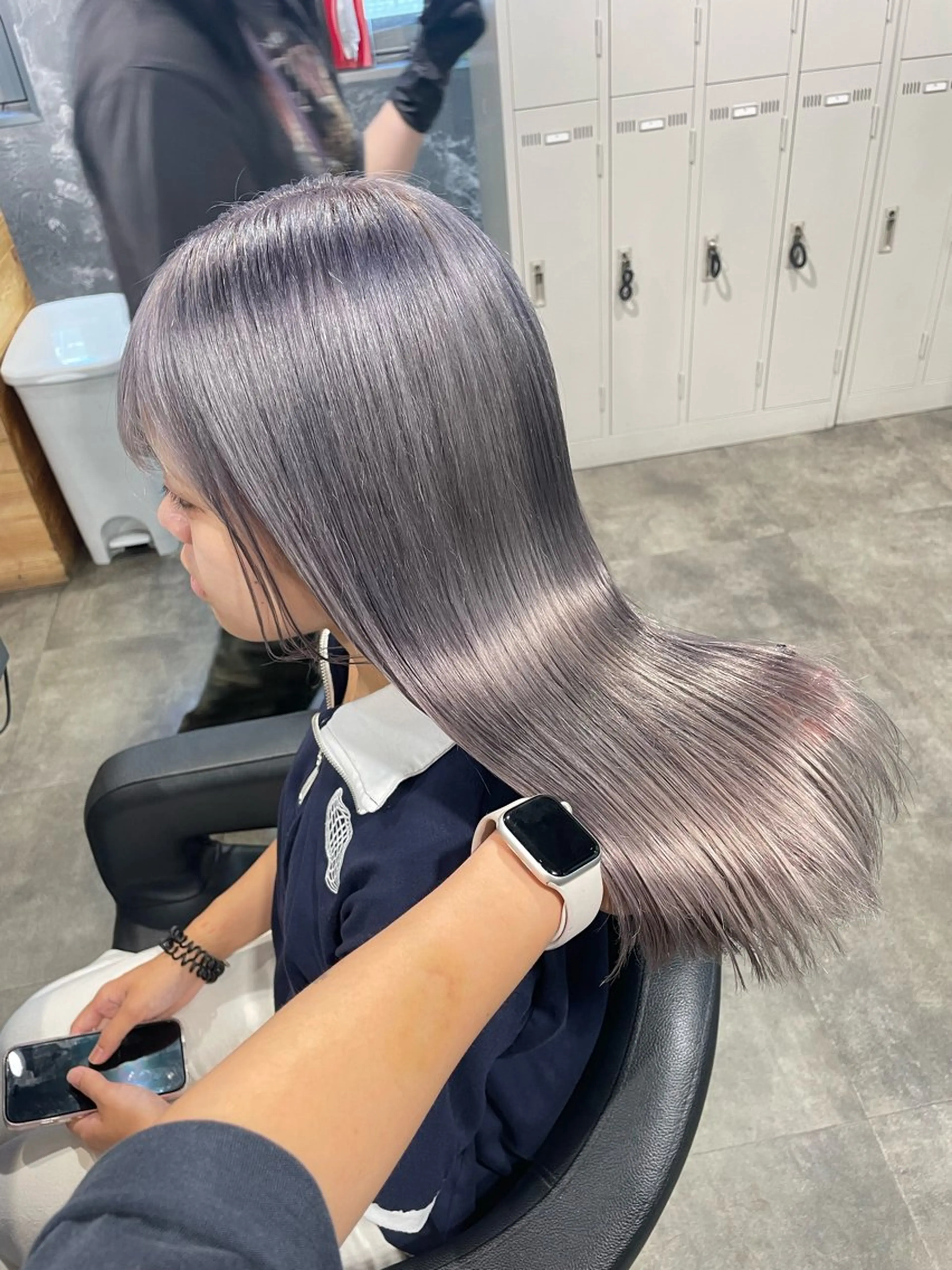 セミロング カラー ヘアカラー ハイトーンブロンド 横浜💞ミオのヘアスタイル