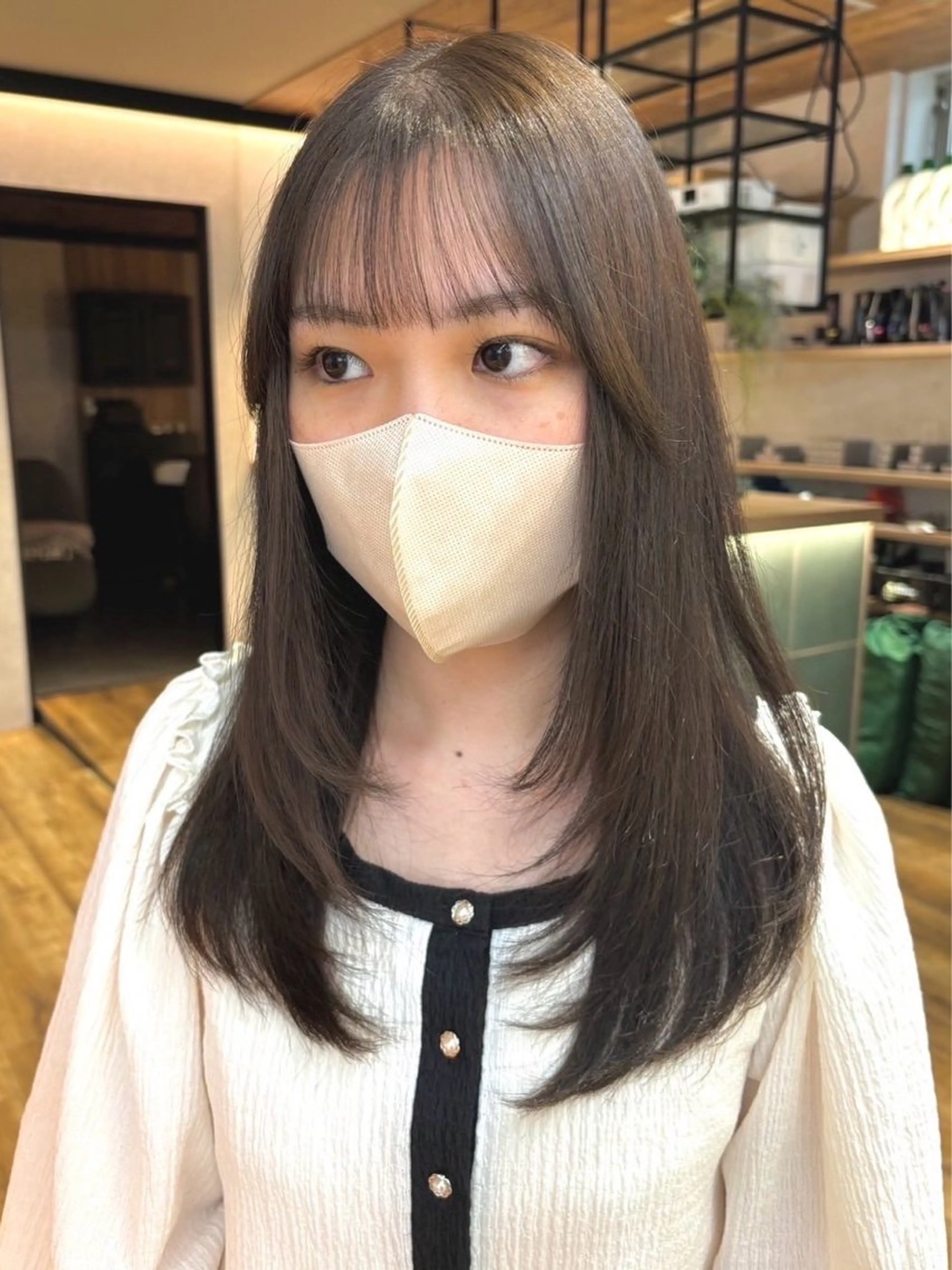 ミディアム カット 艶髪カラー/レイヤー 🐣kokoro🌸のヘアスタイル