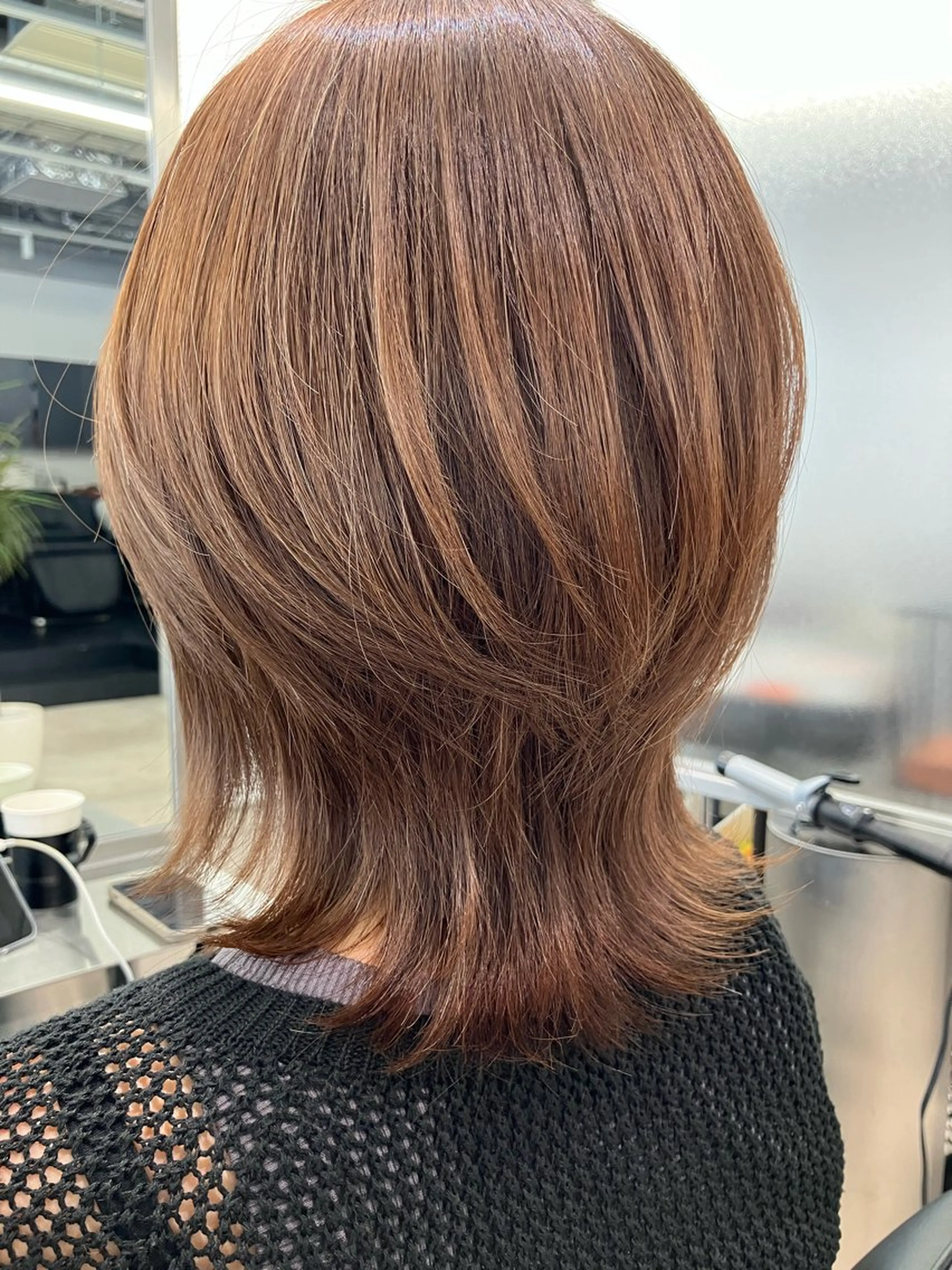 ミディアム カラー くせ毛 髪質改善 縮毛矯正 酸性ストレート カット ヘアカラー トリートメント GOTODAY シェアサロン梅田NU茶屋町店所属・髪質改善、縮毛矯正 水素カラー/みほのヘアスタイル