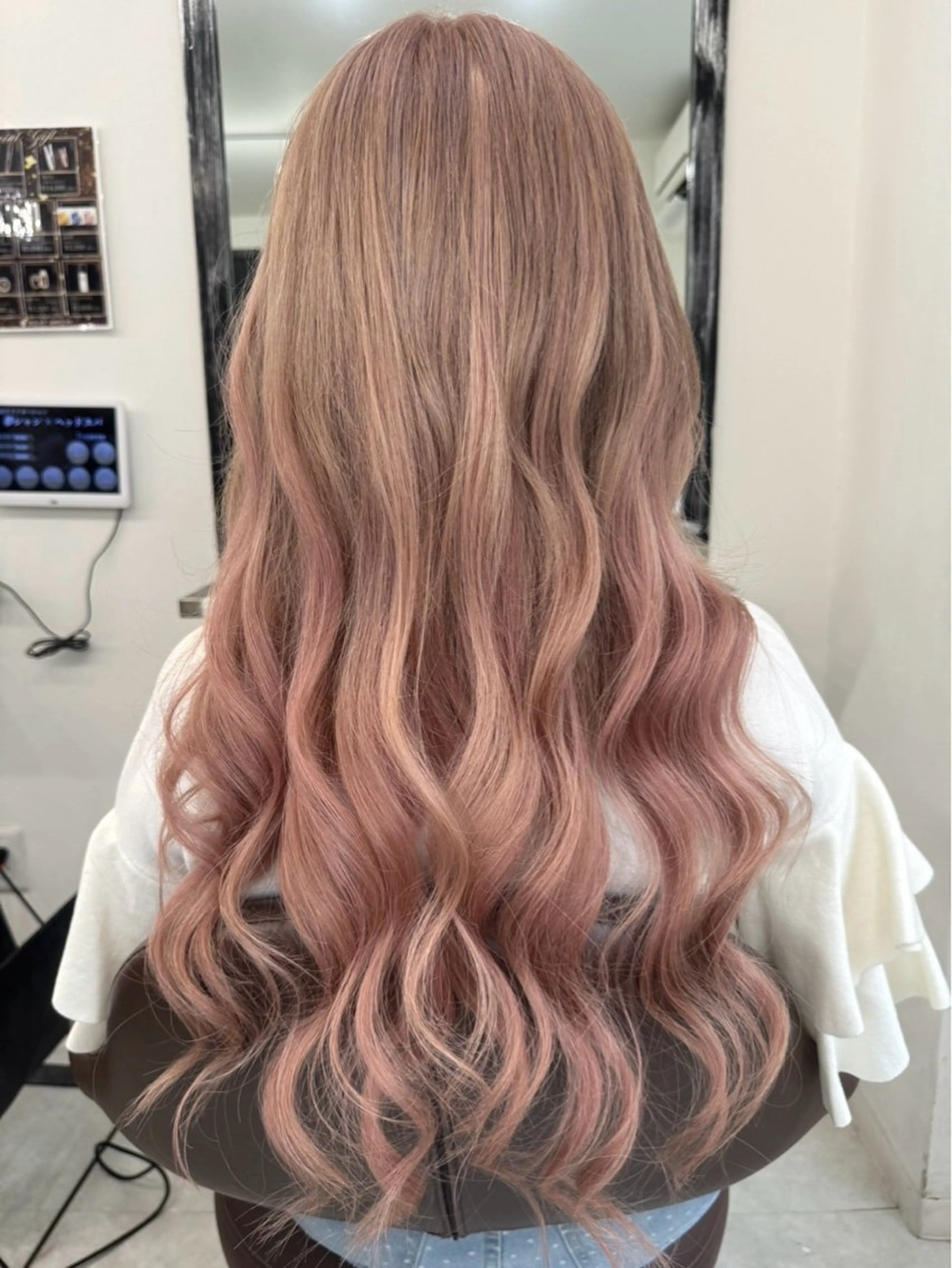 ロング エクステ 心斎橋/艶ハイトーン TIELシュン💘のヘアスタイル
