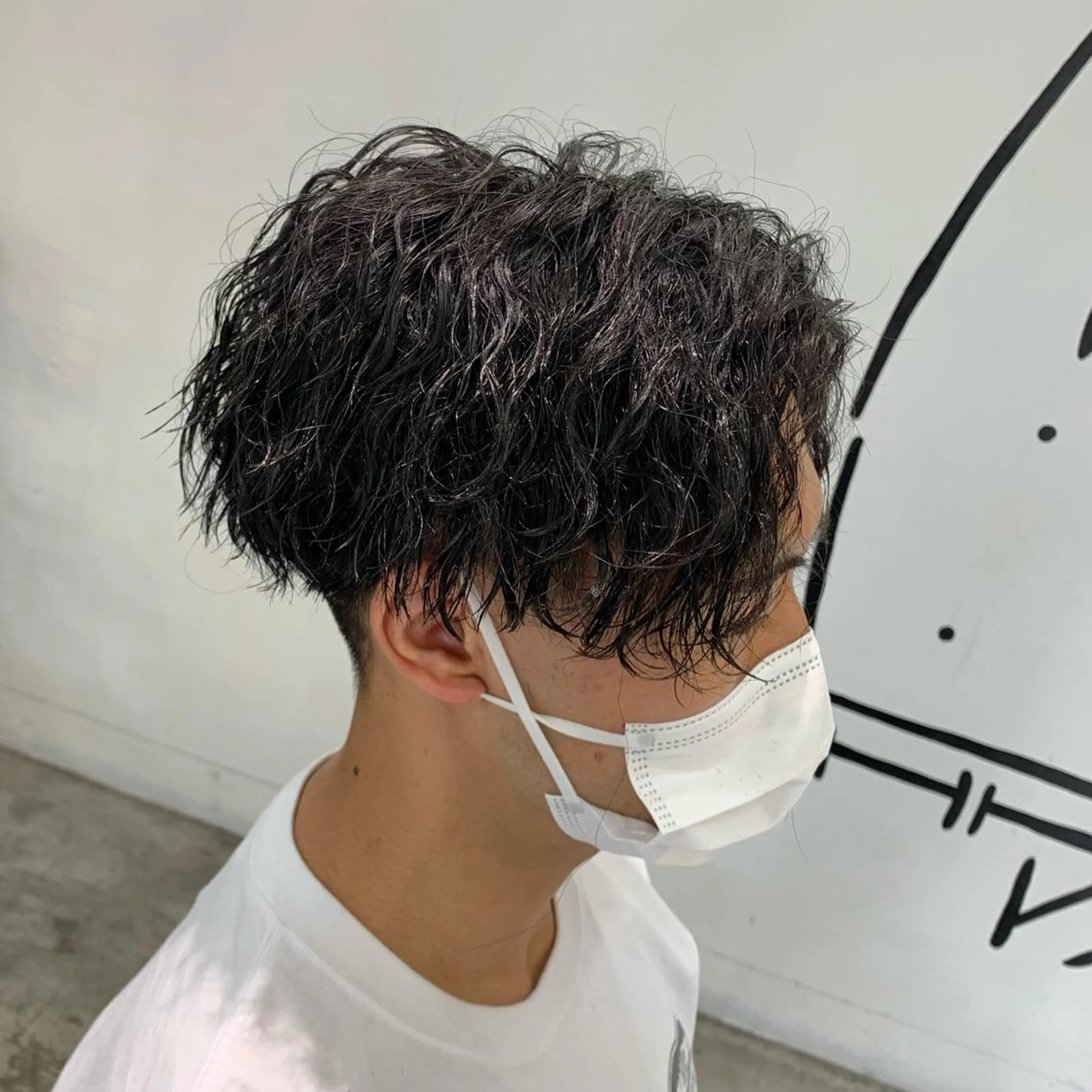 ショート パーマ メンズ センターパート カット パーマ メンズ特化美容師/ 藤戸 椋のヘアスタイル