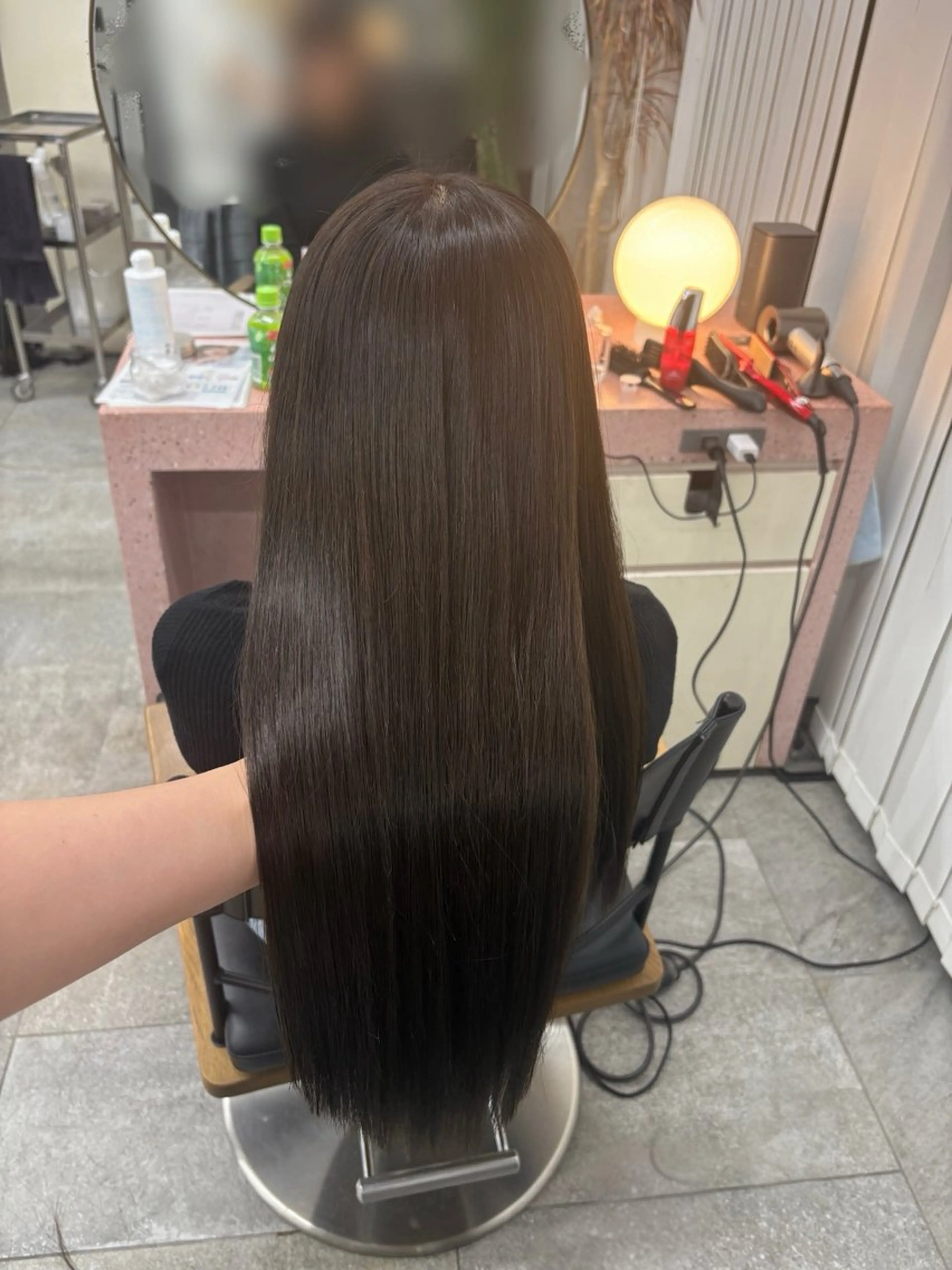 ロング カット ヘアカラー 縮毛矯正 鈴木瑛里／ブロンド ベージュ／男女のヘアスタイル