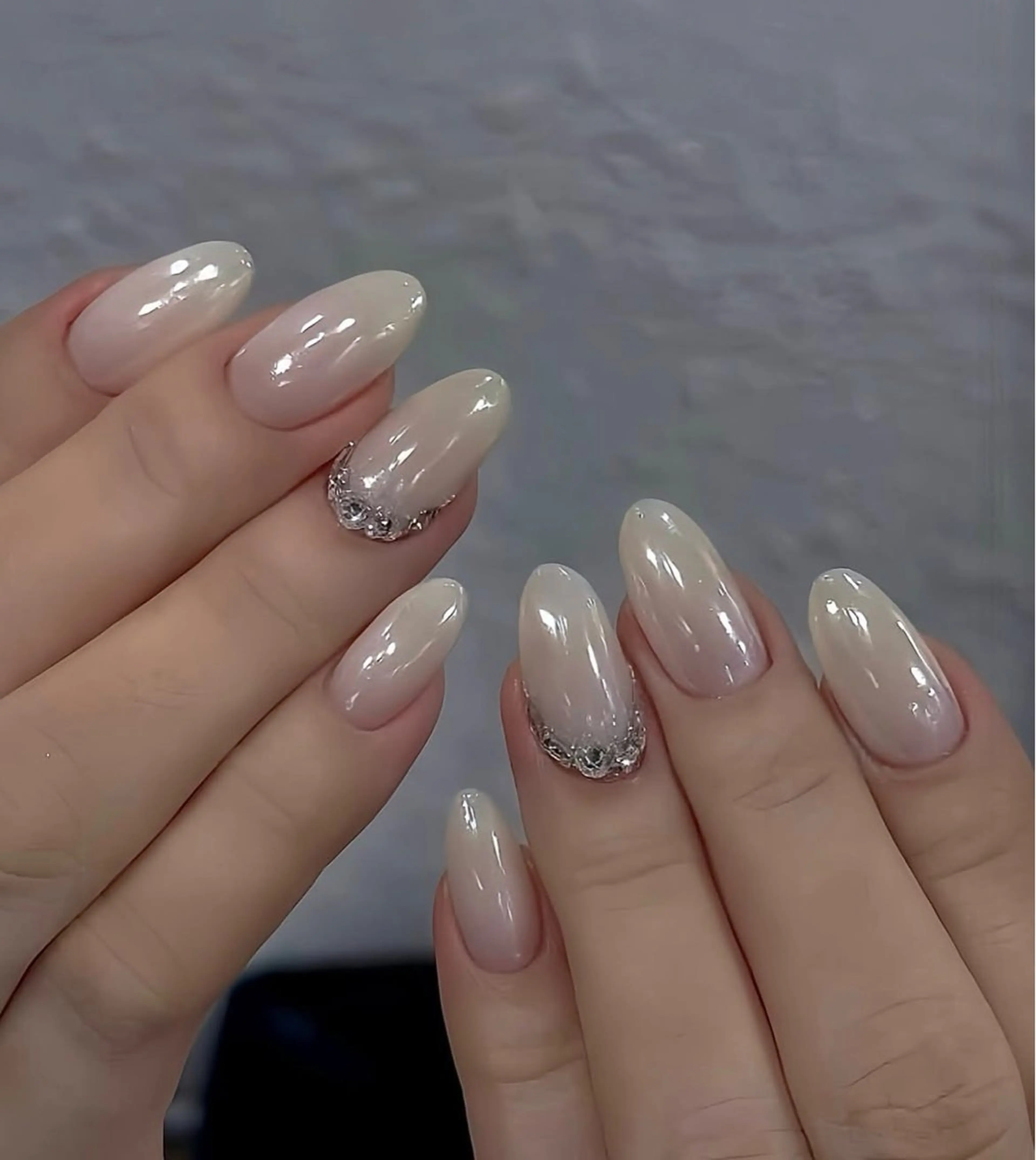 ネイル アートネイル 長さ出し ガーリー 韓国ネイル 持ち込み ハンドネイル Rin Nail所属・Emi Nailのネイルデザイン