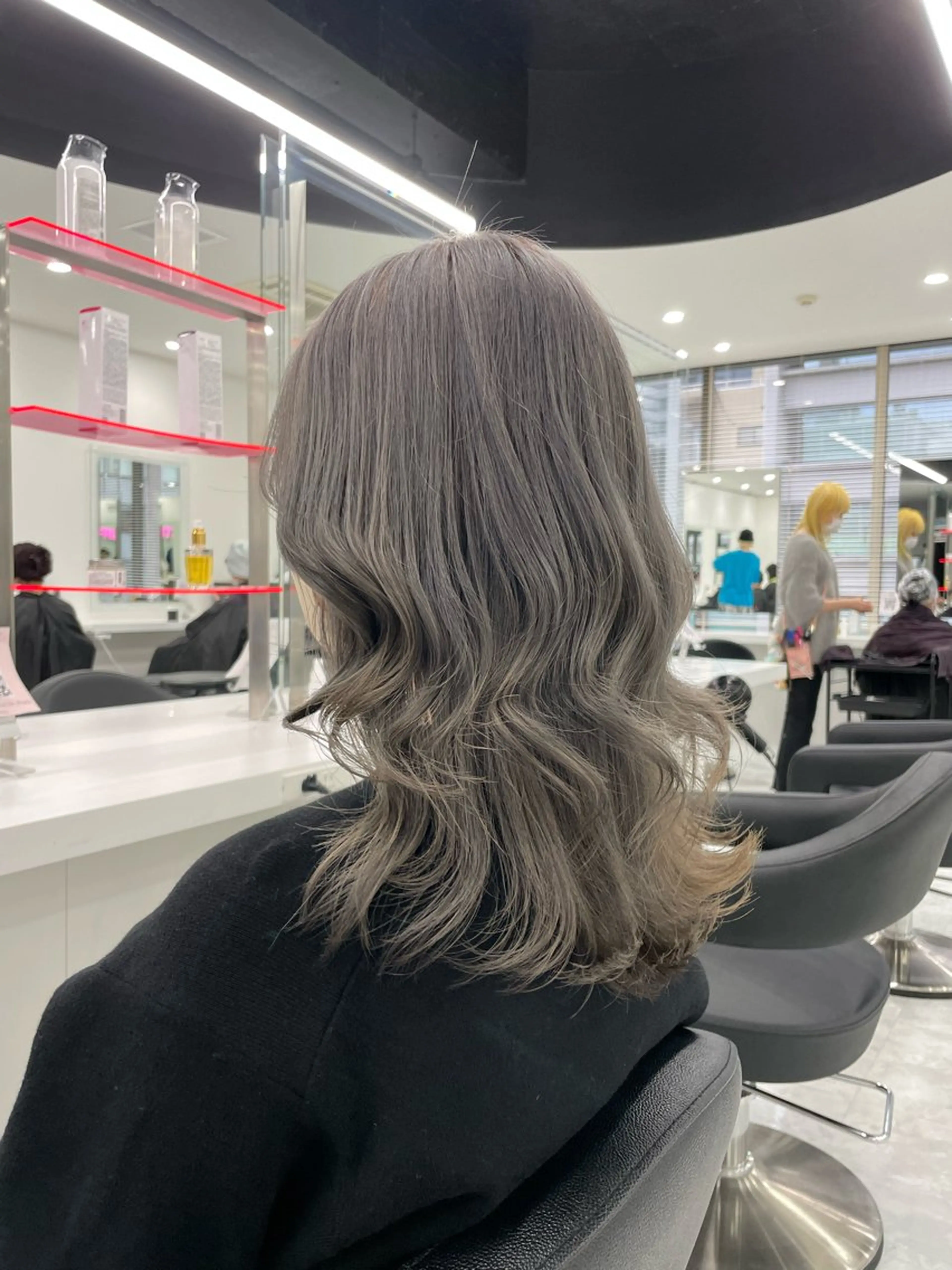 ロング 💍大人デザイン /ハイトーン♡リクトのヘアスタイル