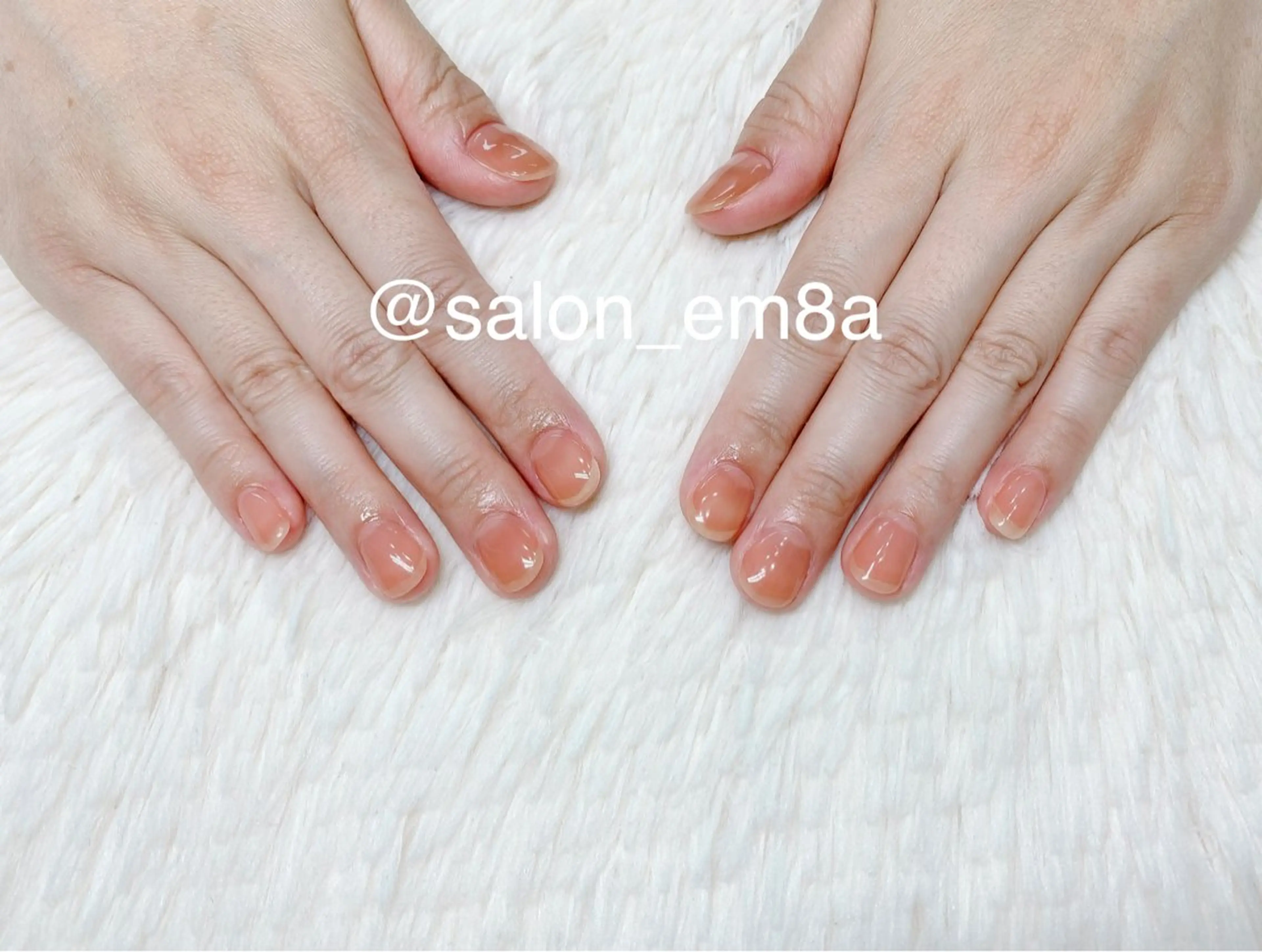 ネイル ジェルネイル ワンカラーネイル ハンドネイル salon EM&A emiのネイルデザイン