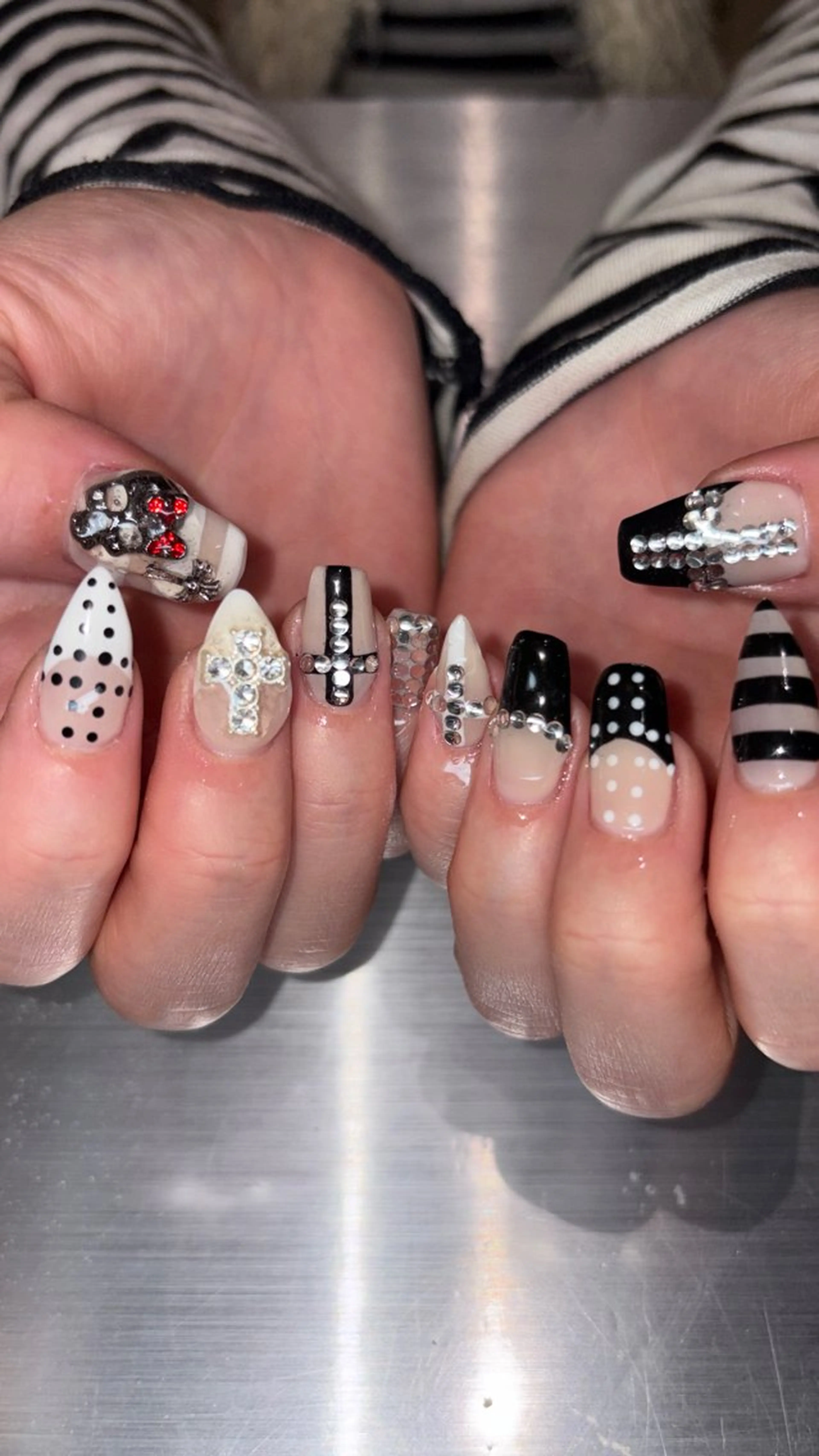 ネイル 👽個性派ネイル🎀 komachiのマツエク・マツパデザイン