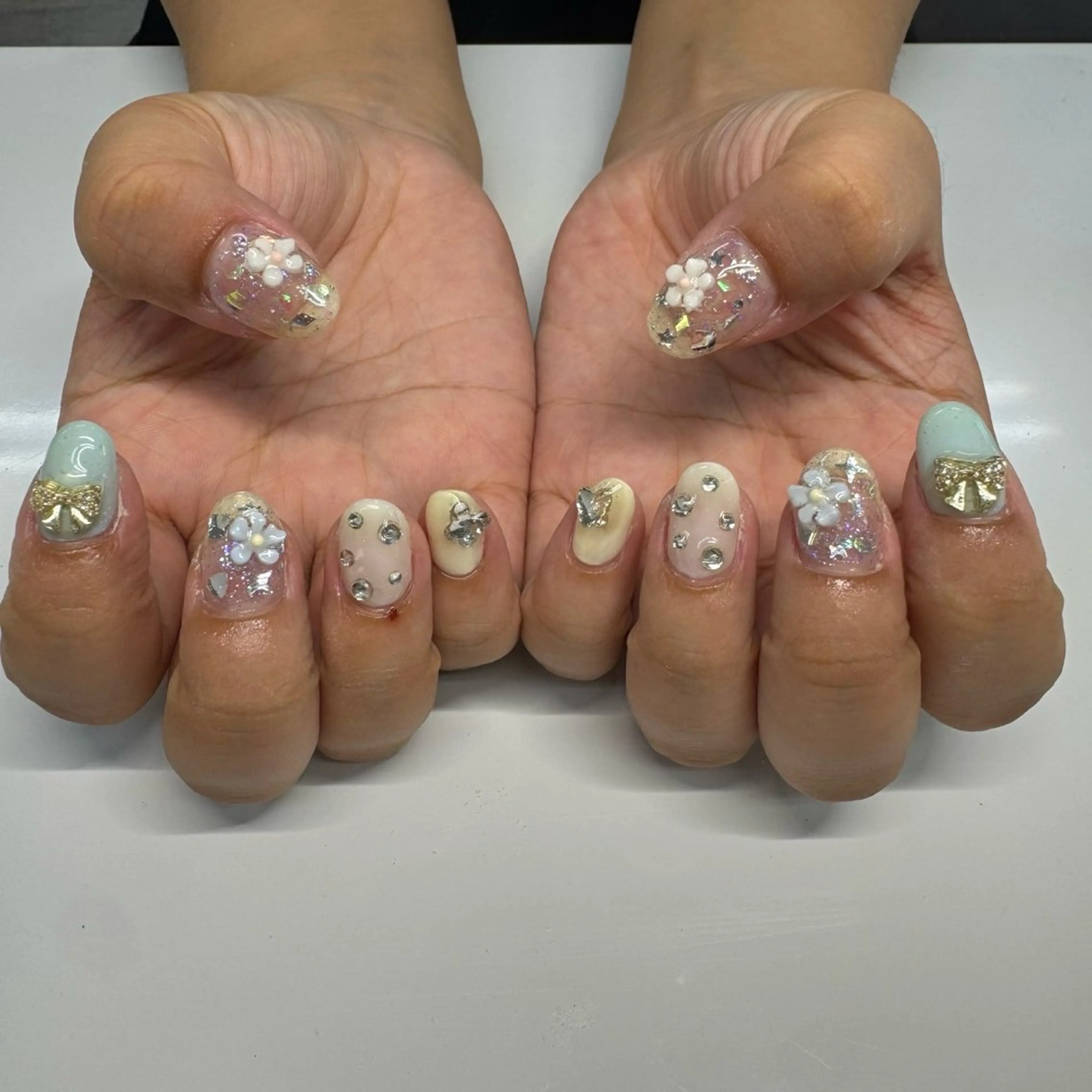 ネイル ハンドネイル Van Nail 本厚木店所属・Van Nail Salonのネイルデザイン