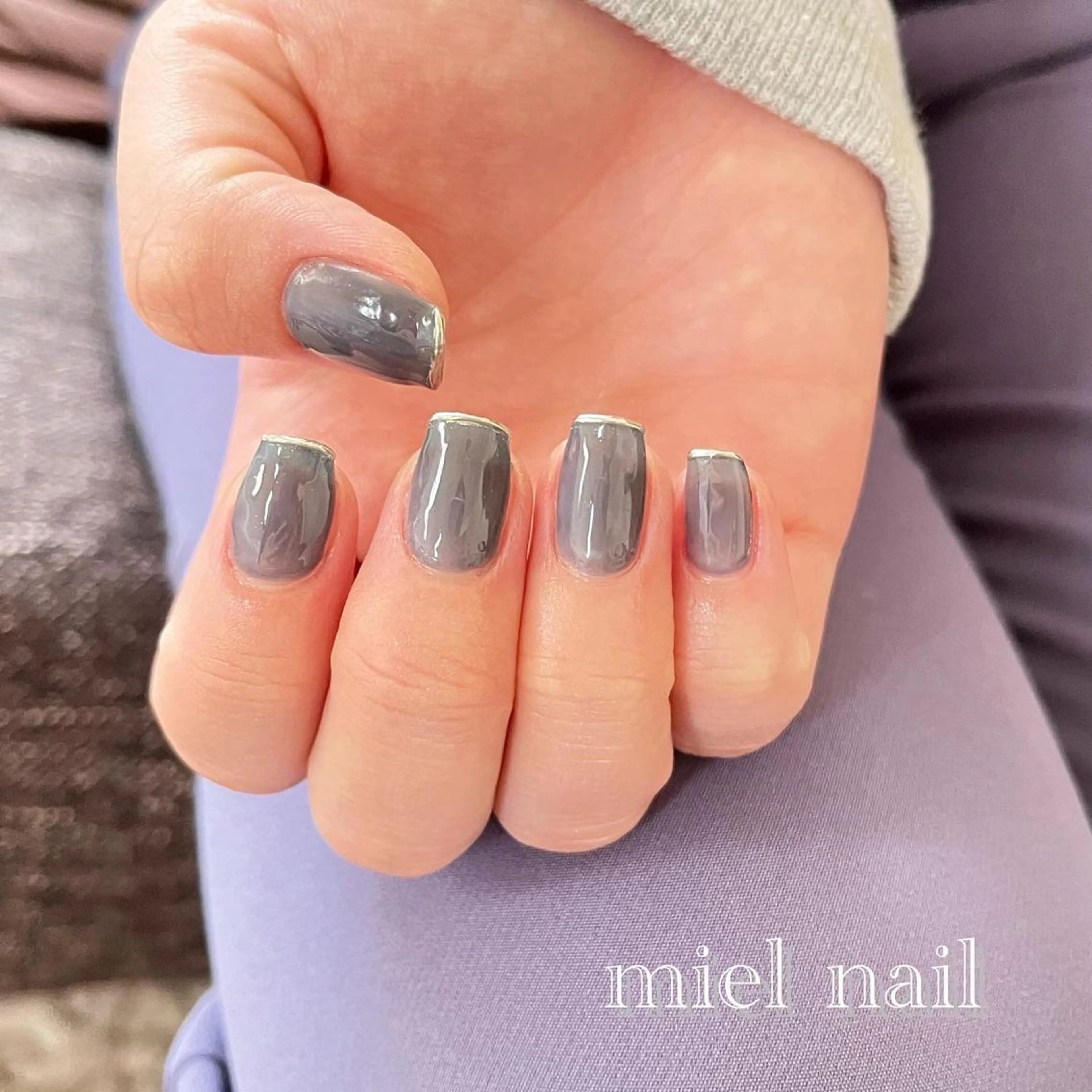 ネイル ミラーネイル ネイビー シンプルネイル miel nailのネイルデザイン
