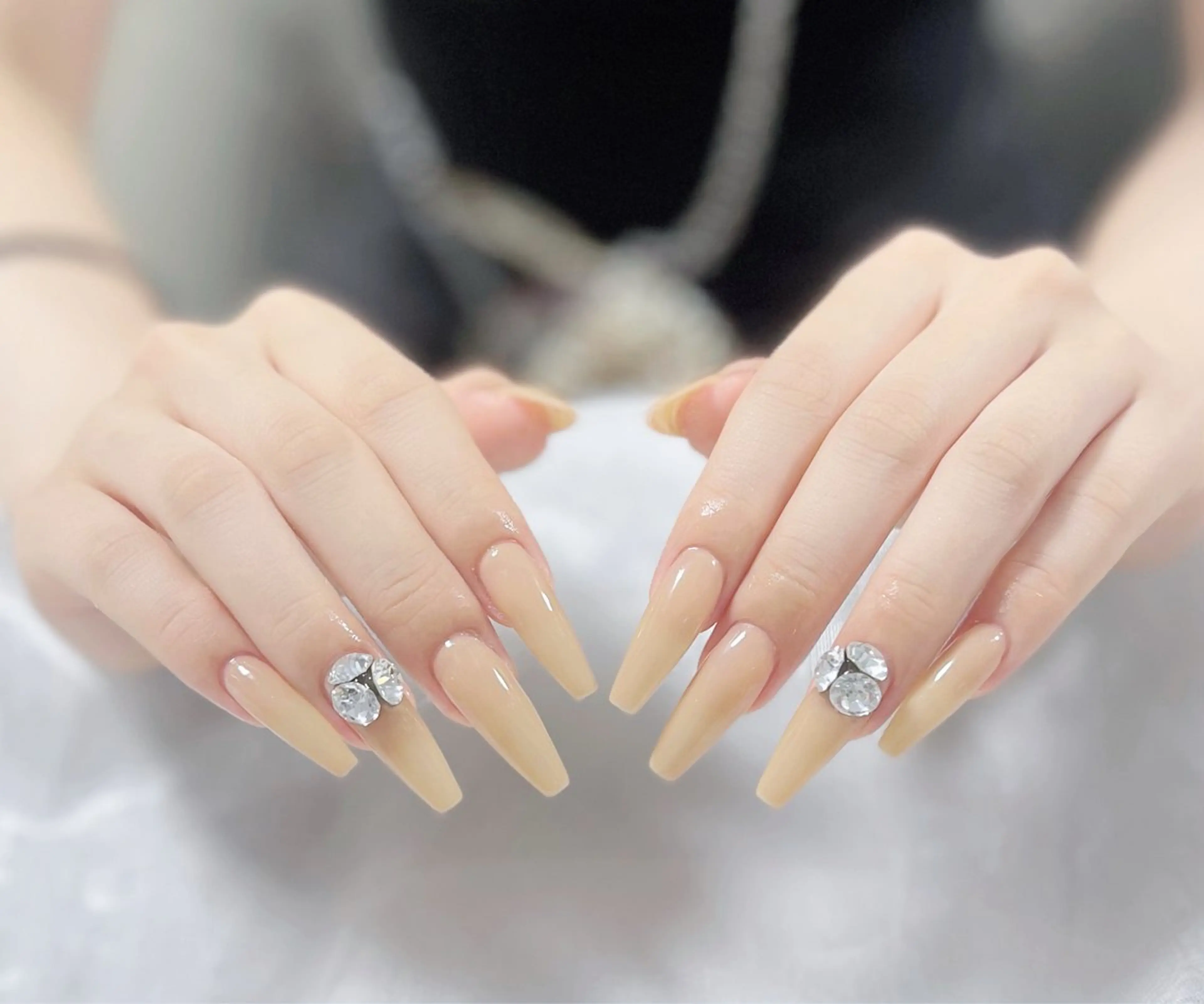 ネイル オーロラネイル クリアネイル フラッシュネイル ジェルネイル グラデーション ハンドネイル Amee Nailsalon所属・Amee Nailsalonのネイルデザイン