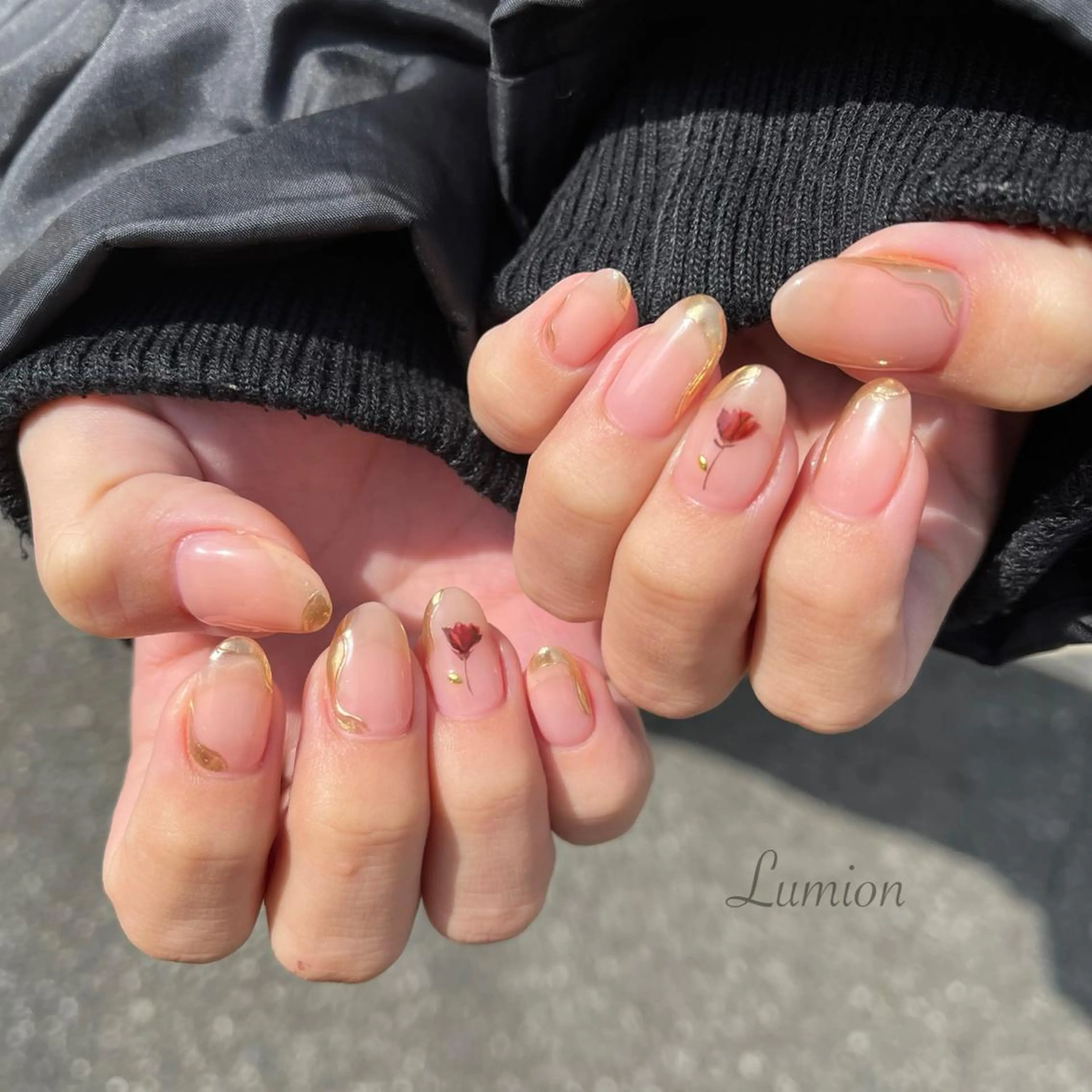 ネイル ミラーネイル 菊地 美沙斗のネイルデザイン