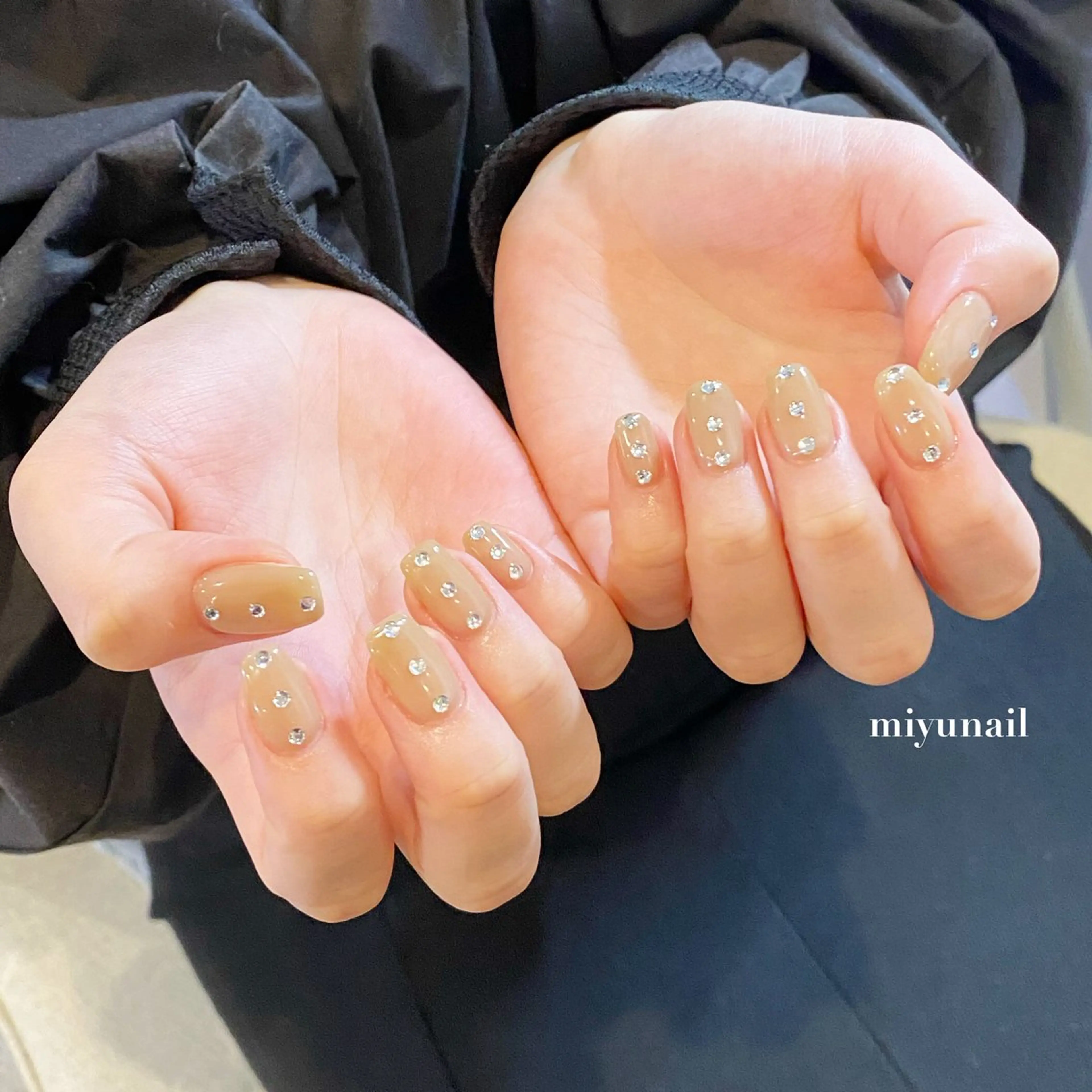 ネイル ストーンネイル oreo salon miyu 池袋のネイルデザイン