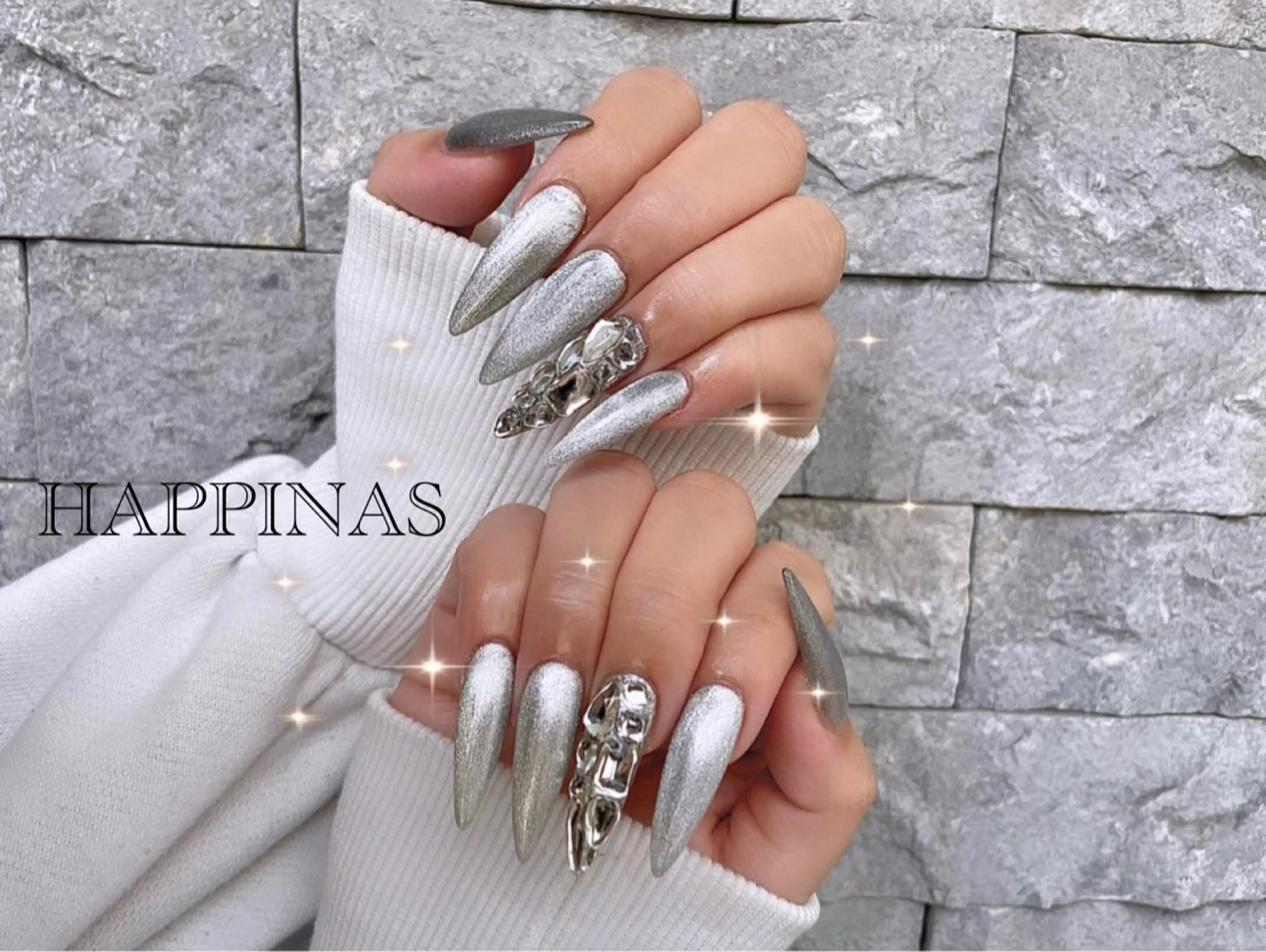 ネイル ハート キラキラネイル ロングネイル マグネットネイル スカルプネイル HAPPINAS COCONAのネイルデザイン